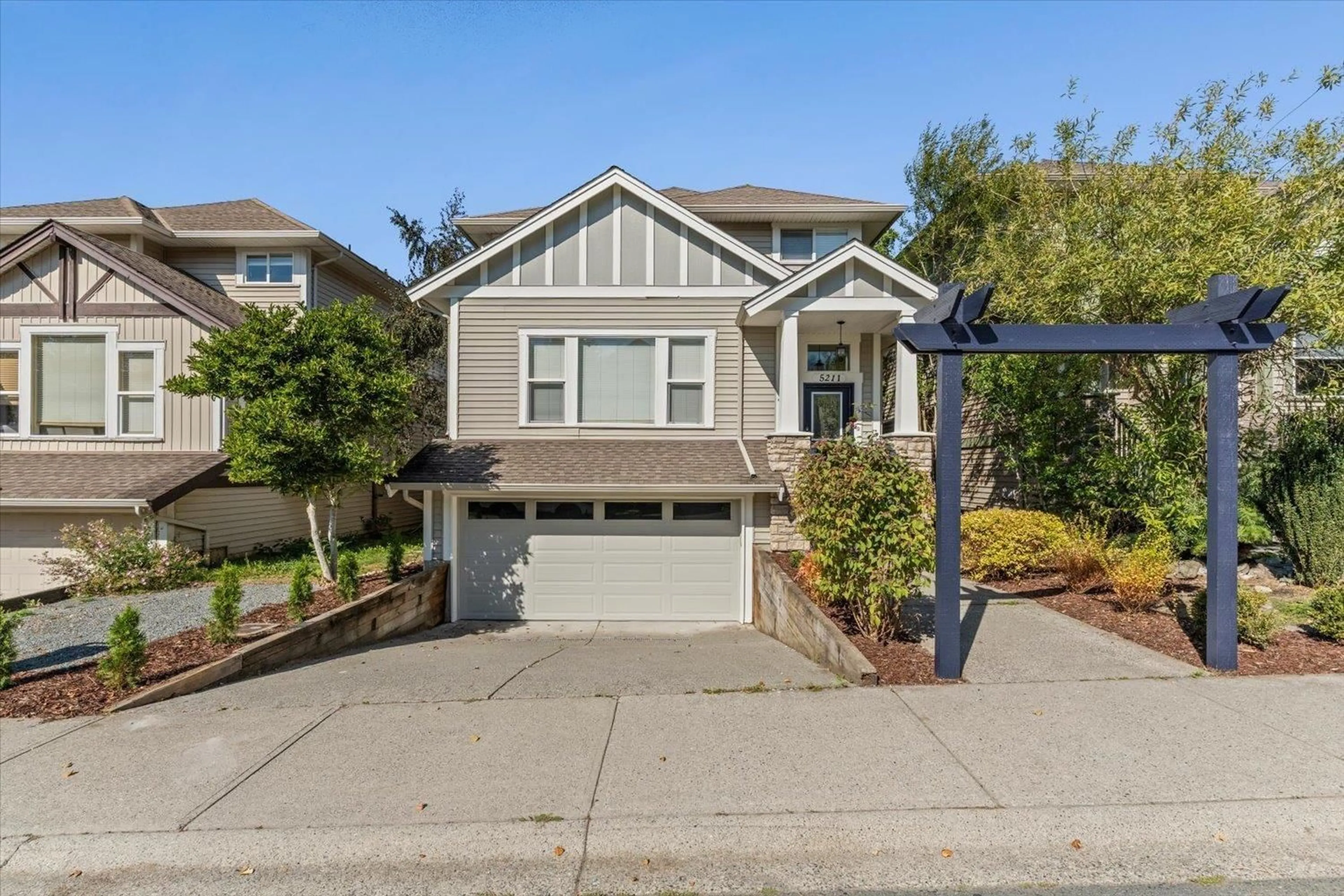 Home with vinyl exterior material, street for 5211 BRIDLEWOOD DRIVE, Chilliwack British Columbia V2R5W9