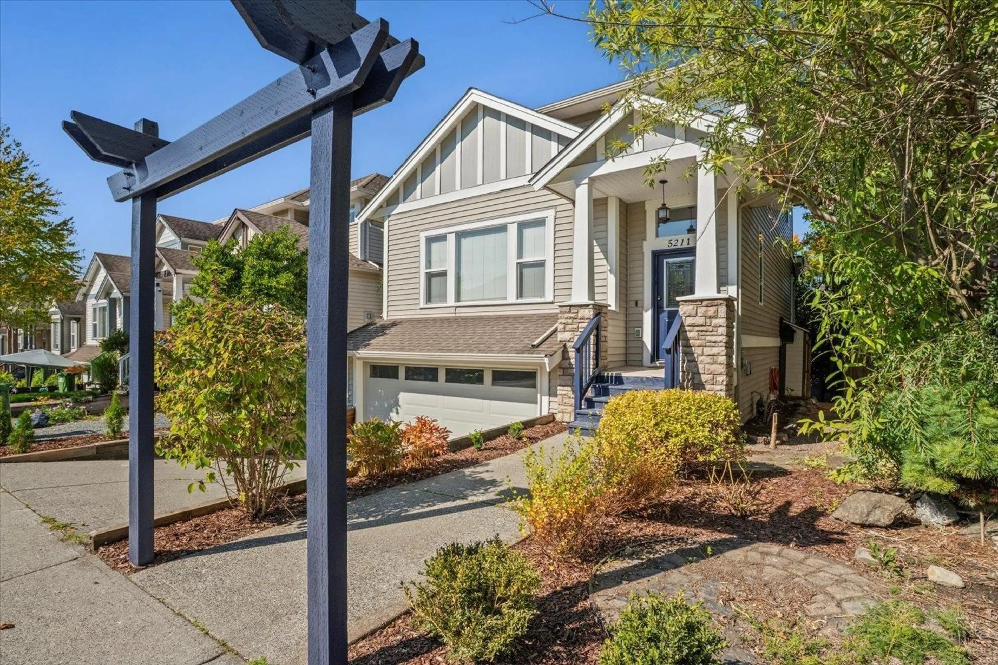 Home with vinyl exterior material, street for 5211 BRIDLEWOOD DRIVE, Chilliwack British Columbia V2R5W9