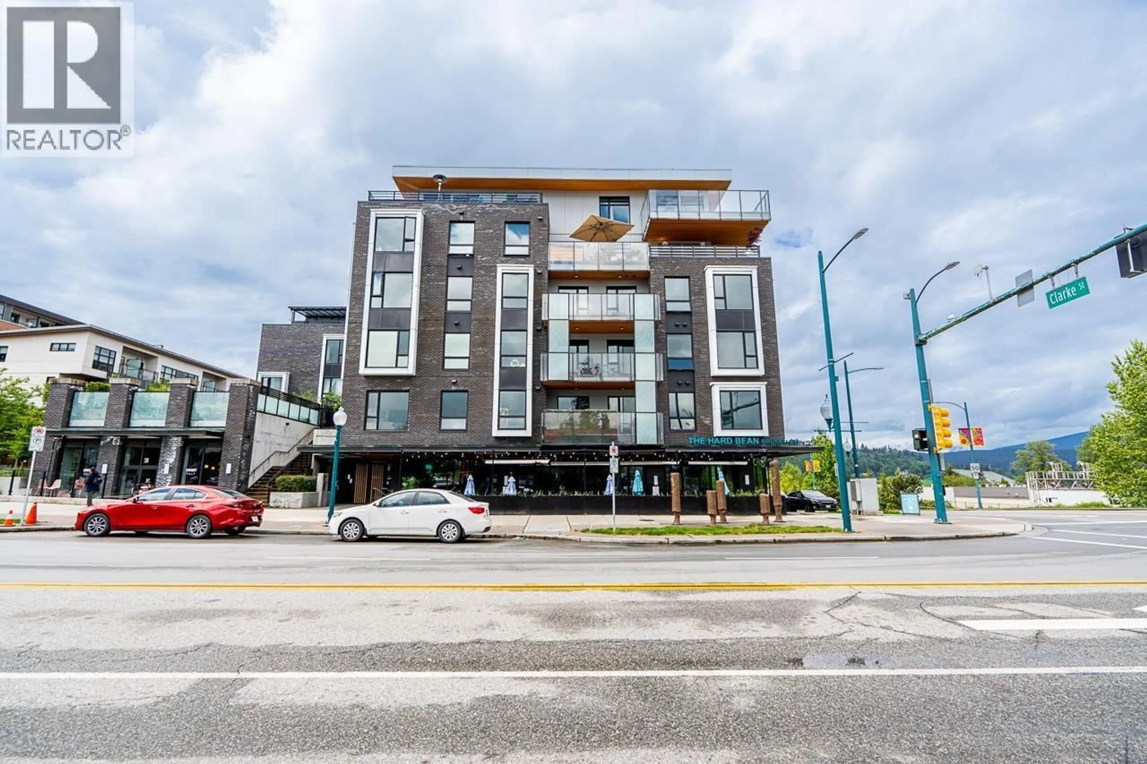 Patio, building for 1 - 83 MOODY STREET, Port Moody British Columbia V3H0K7