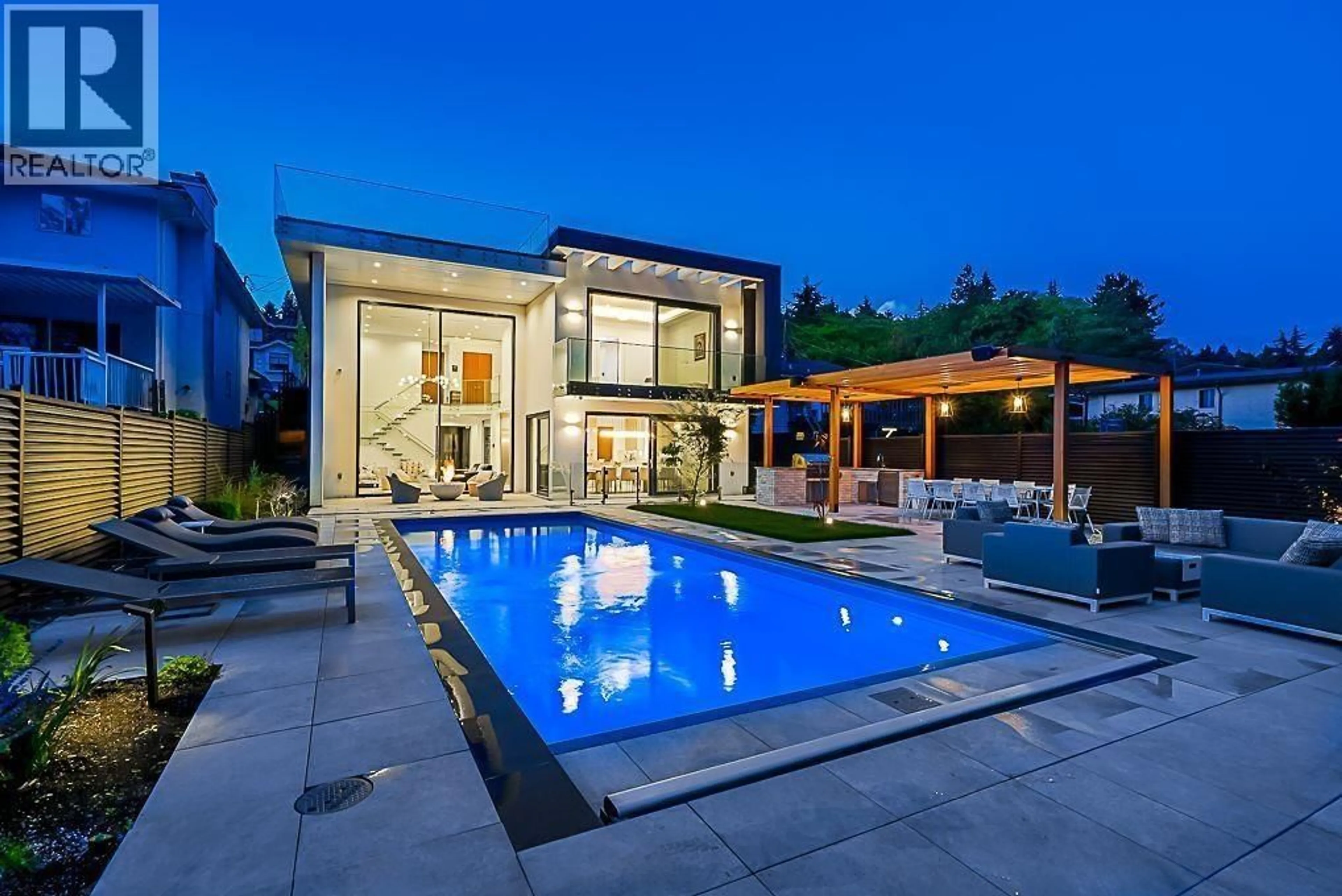 Pool for 4610 MARINE DRIVE, Burnaby British Columbia V5J3G2