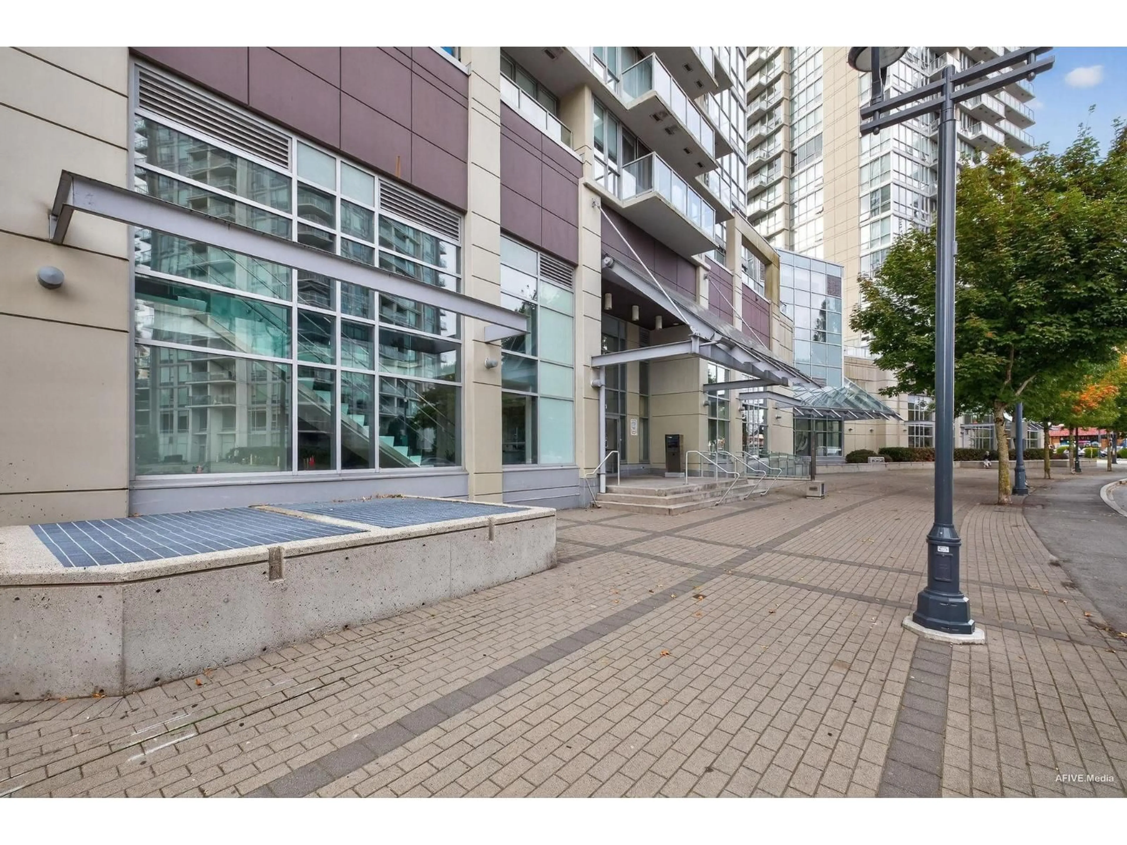 Patio, street for 2003 - 9981 WHALLEY, Surrey British Columbia V3T0G6