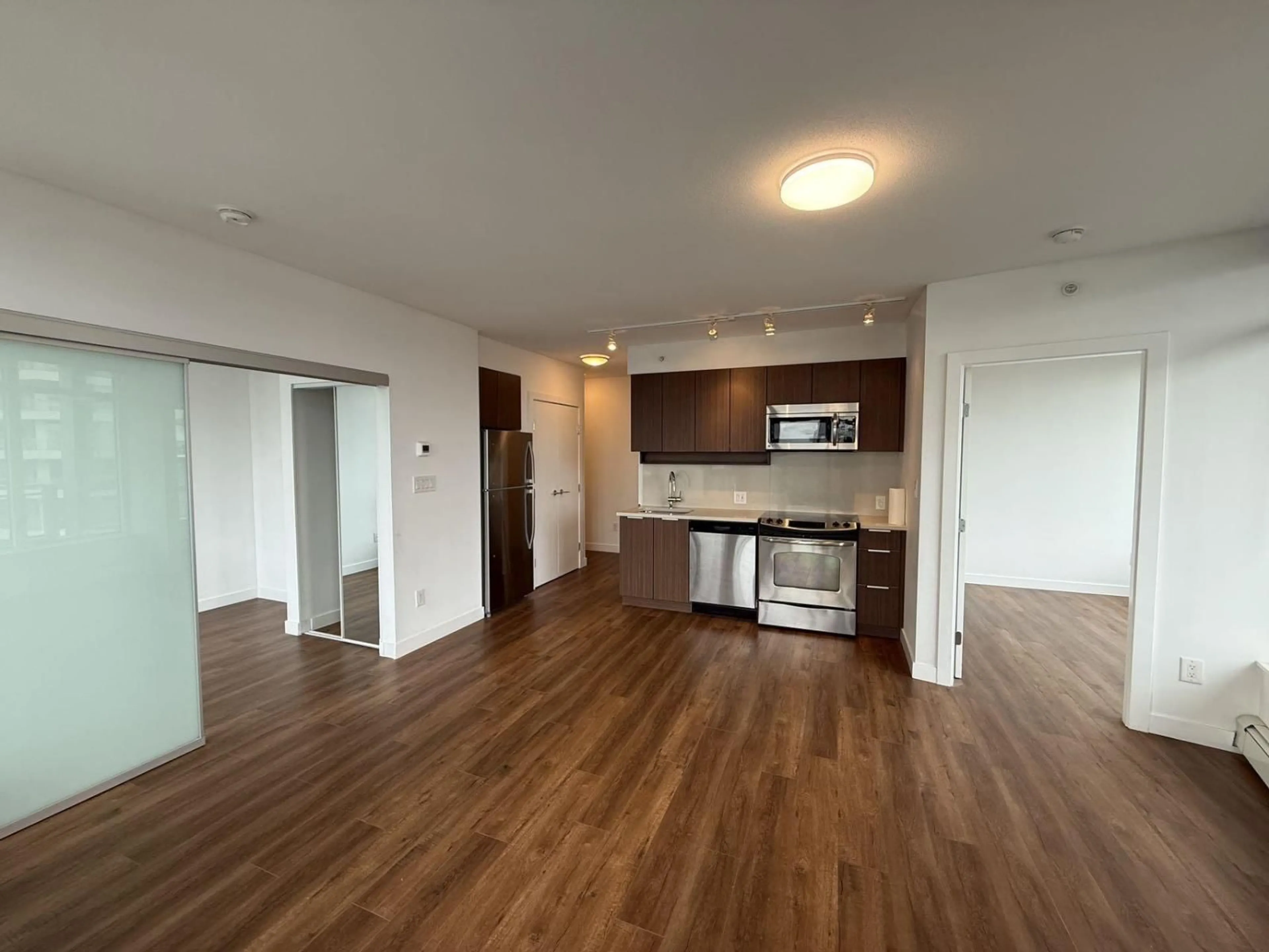 A pic of a room for 1412 - 13308 CENTRAL, Surrey British Columbia V3T0M4