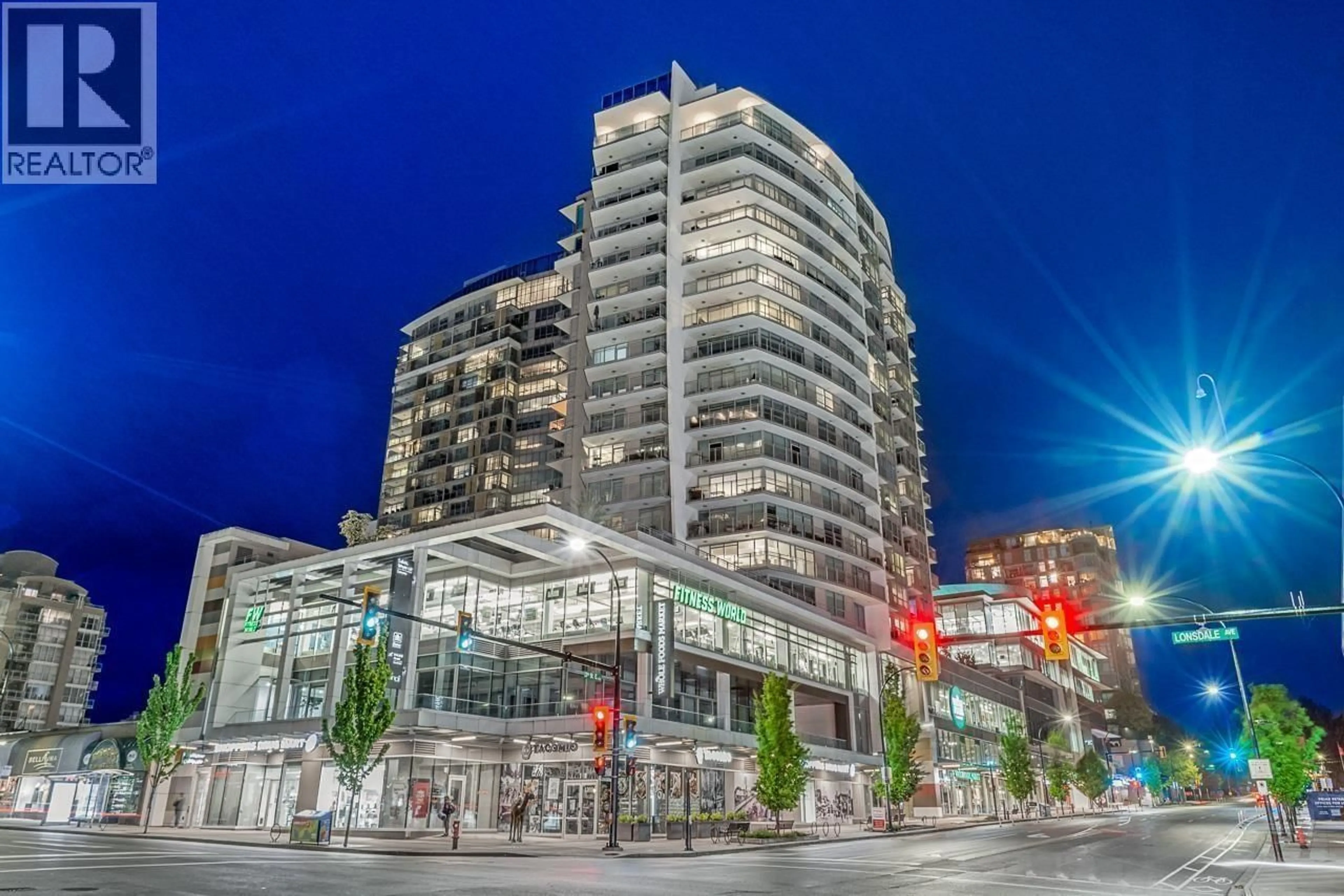 Blurry image for 1006 - 112 13TH STREET, North Vancouver British Columbia V7L0E4
