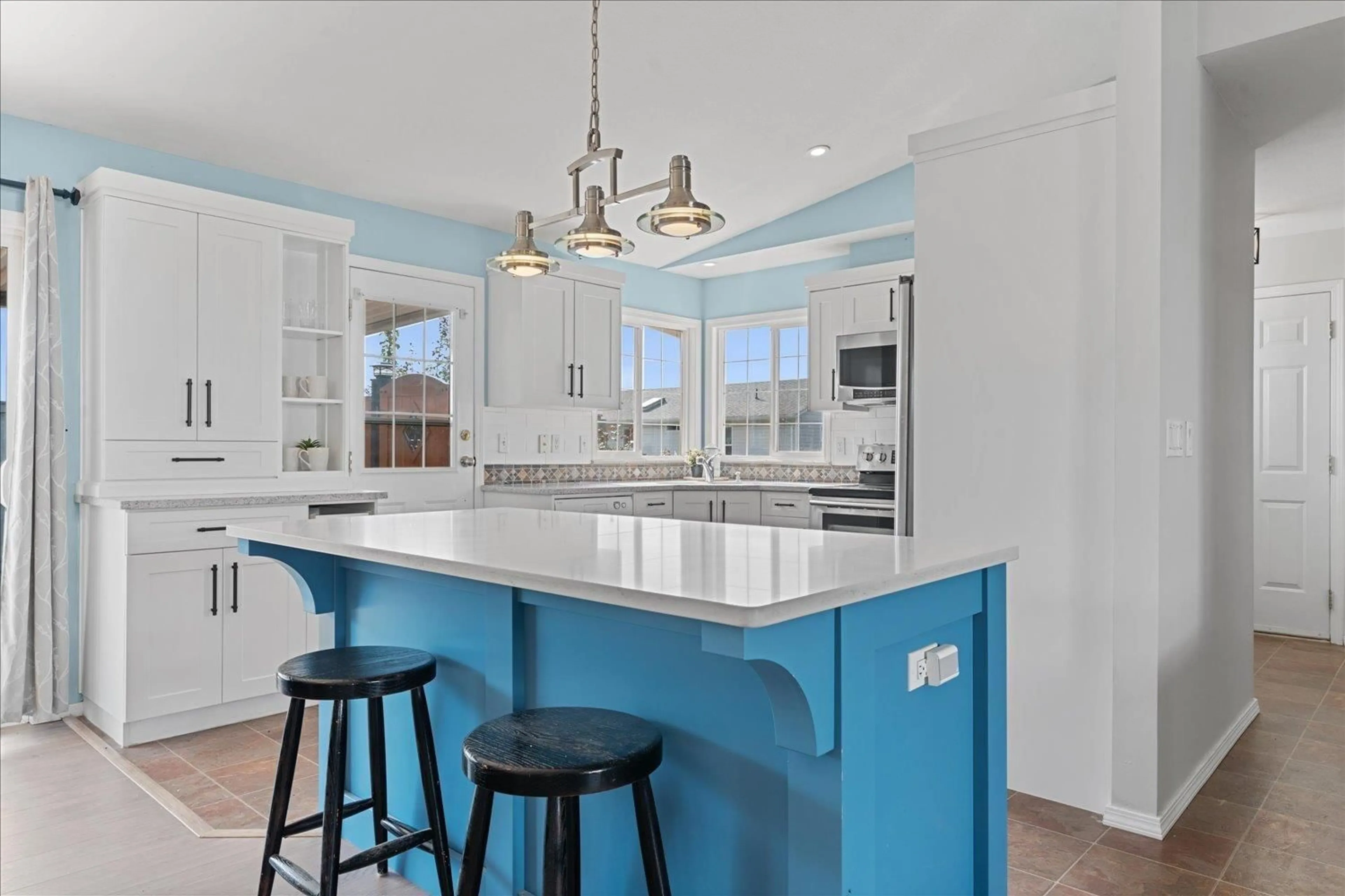 Open concept kitchen, ceramic/tile floor for 86 - 45918 KNIGHT ROAD, Chilliwack British Columbia V2R3X4