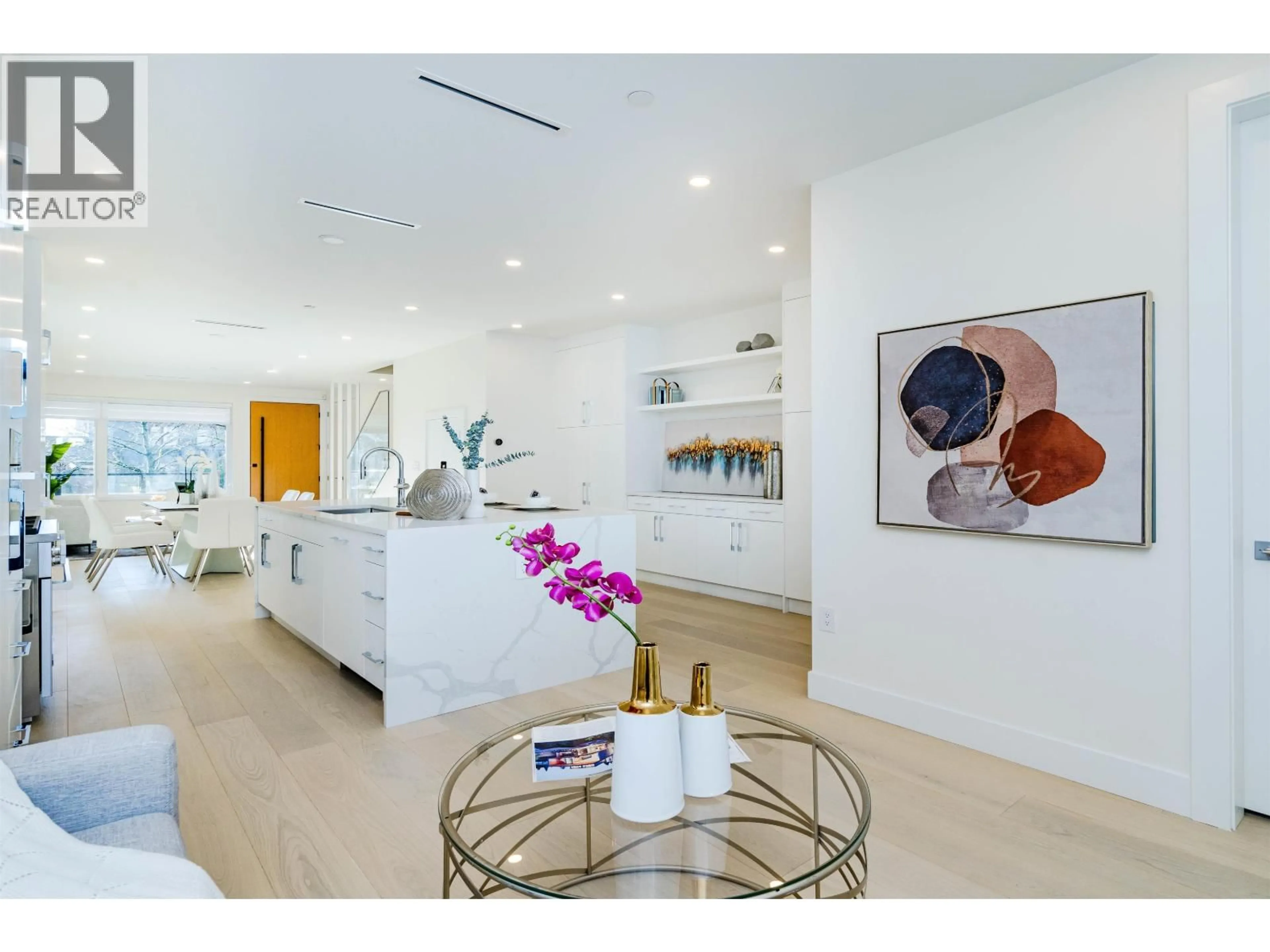 Unknown for 3321 37TH AVENUE, Vancouver British Columbia V6N3E6