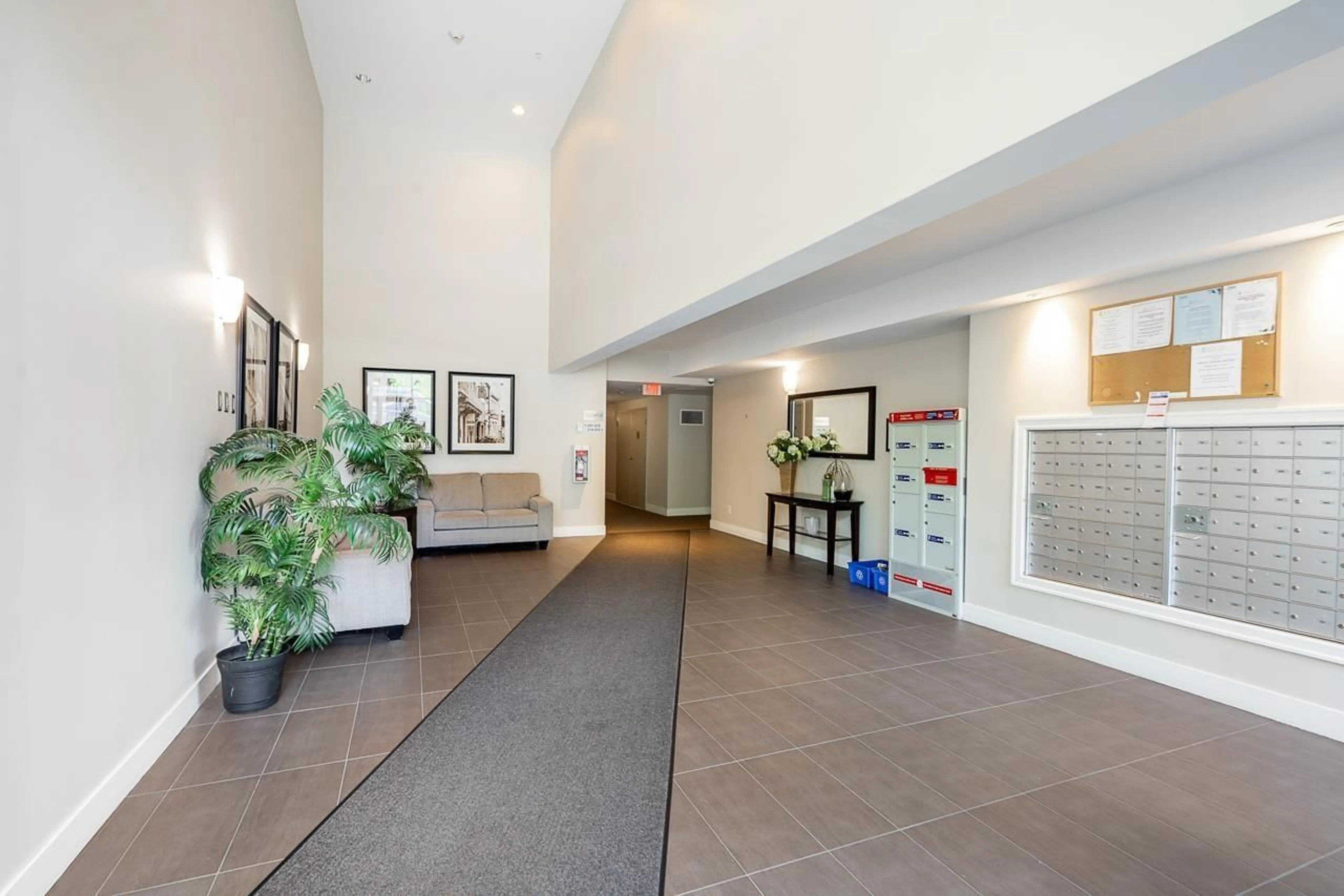Indoor foyer for 313 - 6480 195A, Surrey British Columbia V4N6P1