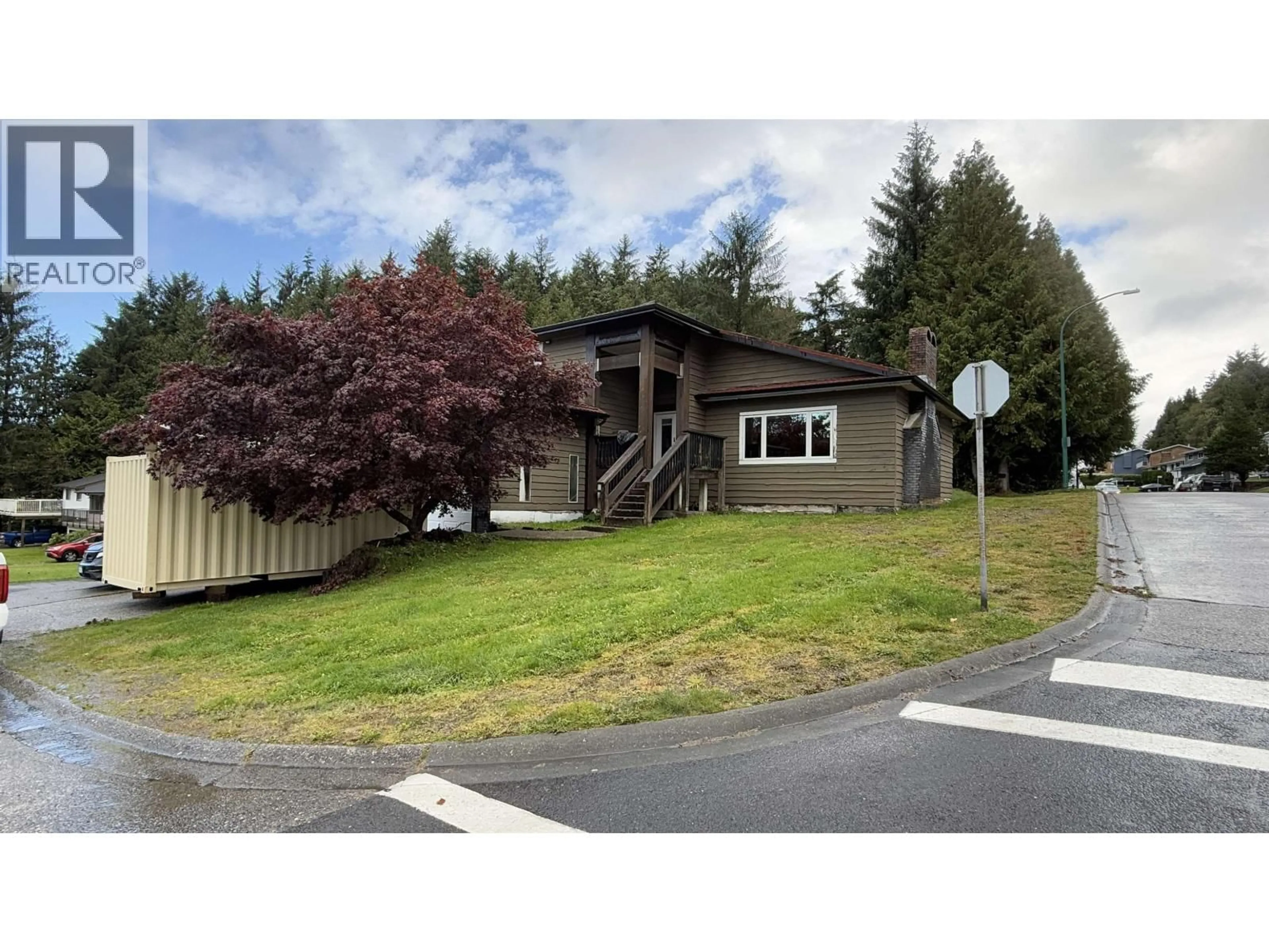 Home with vinyl exterior material, mountain view for 523 PILLSBURY AVENUE, Prince Rupert British Columbia V8J4A5