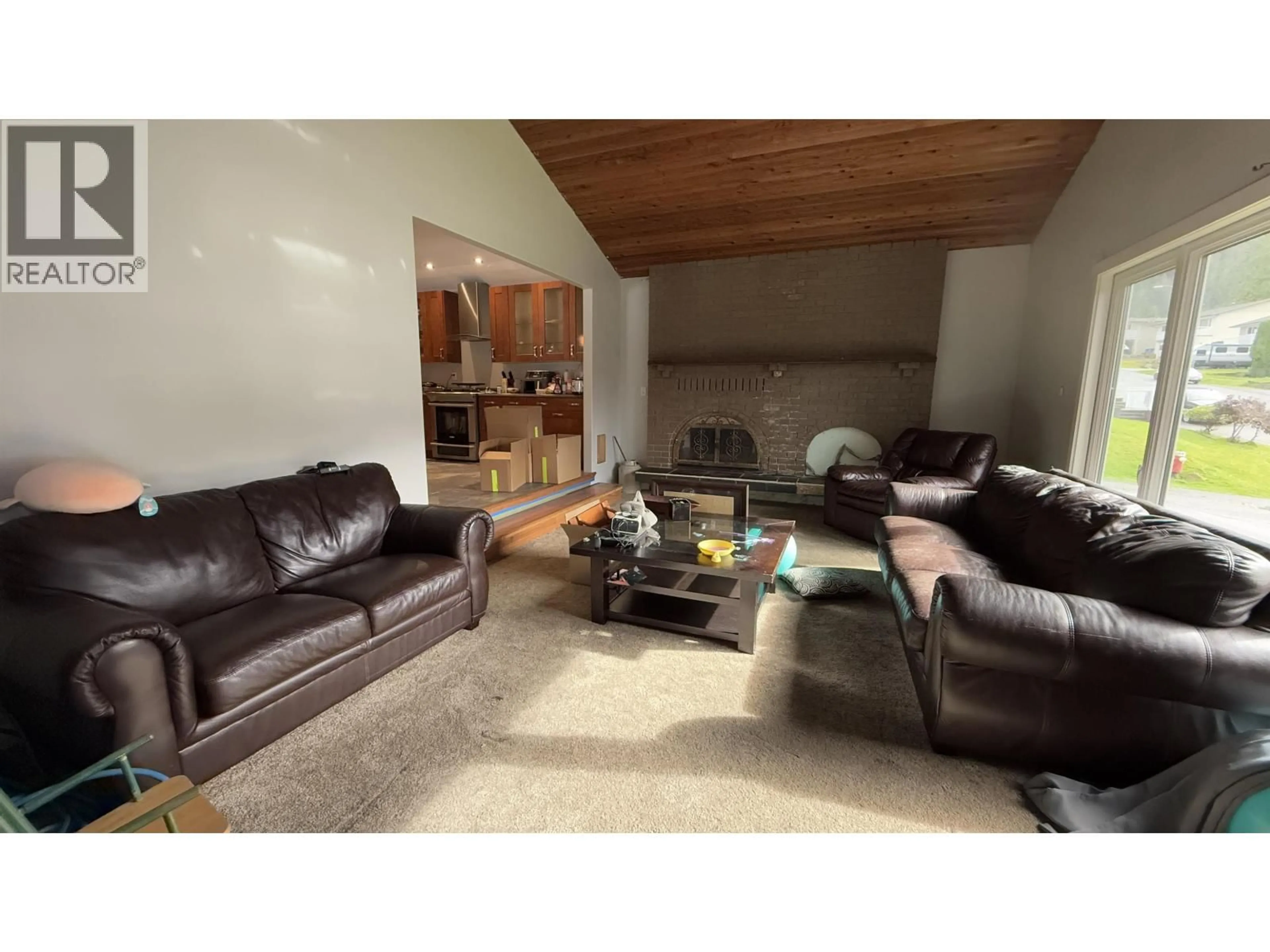 Living room with furniture, wood/laminate floor for 523 PILLSBURY AVENUE, Prince Rupert British Columbia V8J4A5
