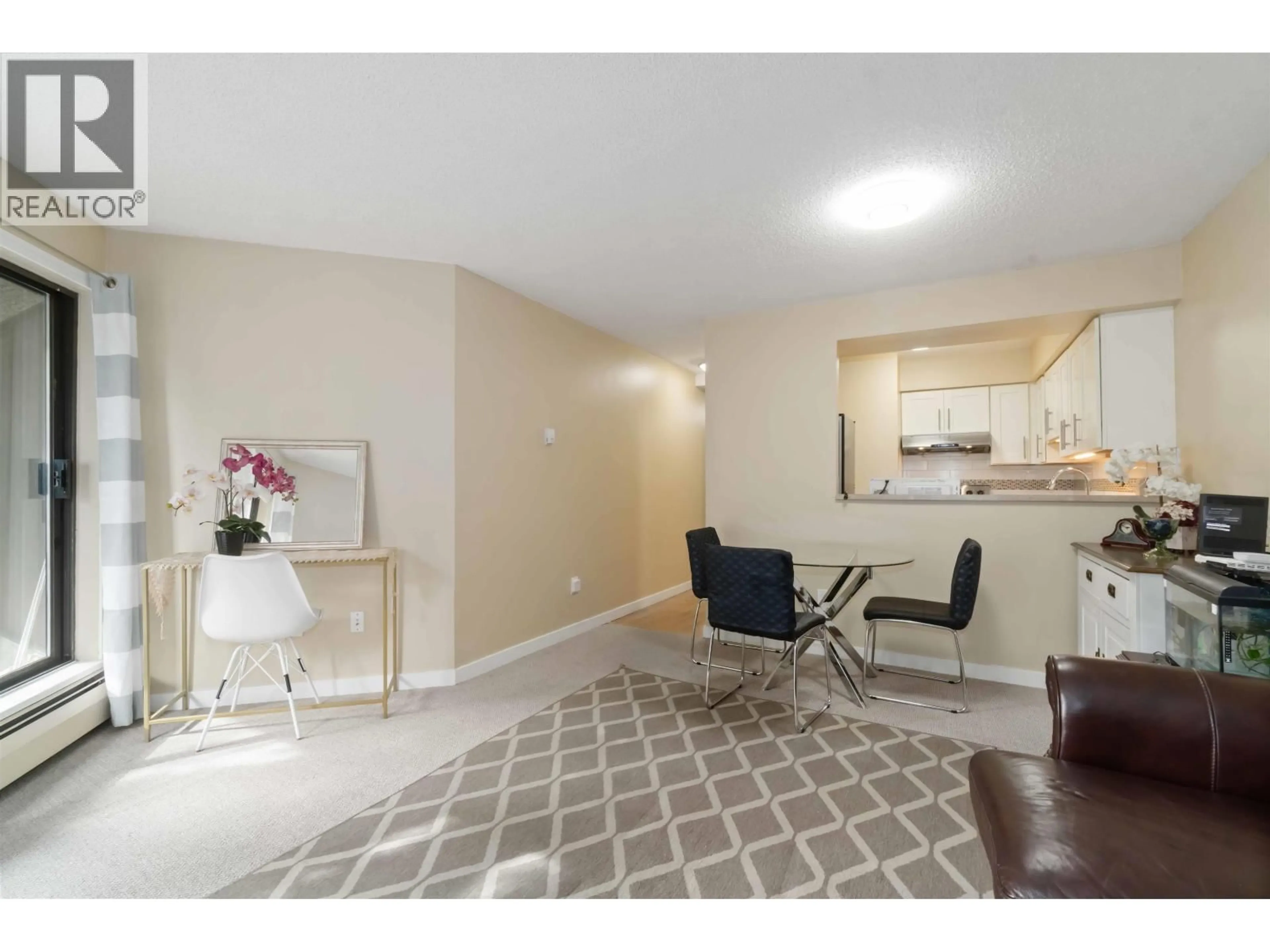 A pic of a room for 226 - 8460 ACKROYD ROAD, Richmond British Columbia V6X3E9