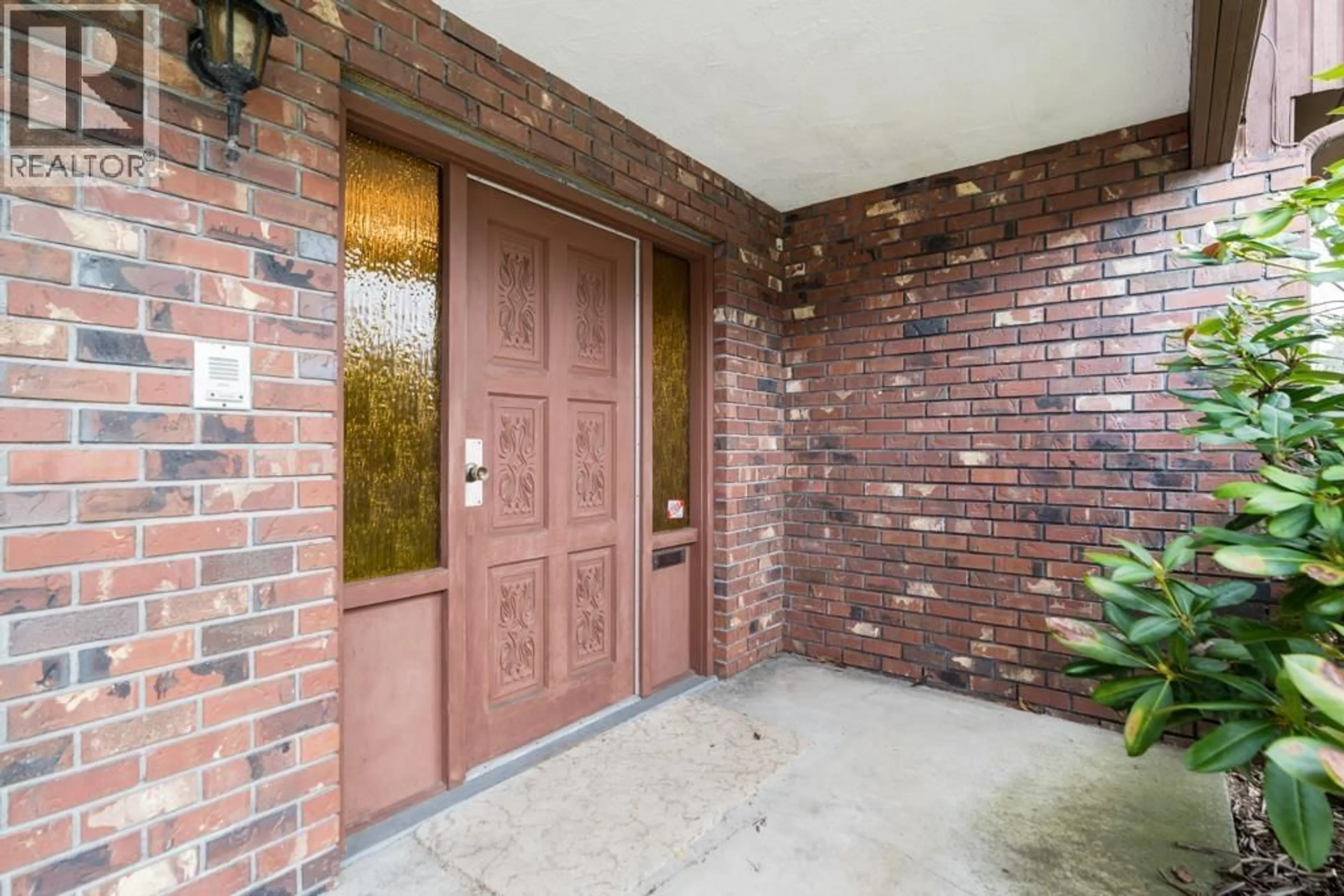 Indoor entryway for 8411 RIDEAU DRIVE, Richmond British Columbia V7A4M6