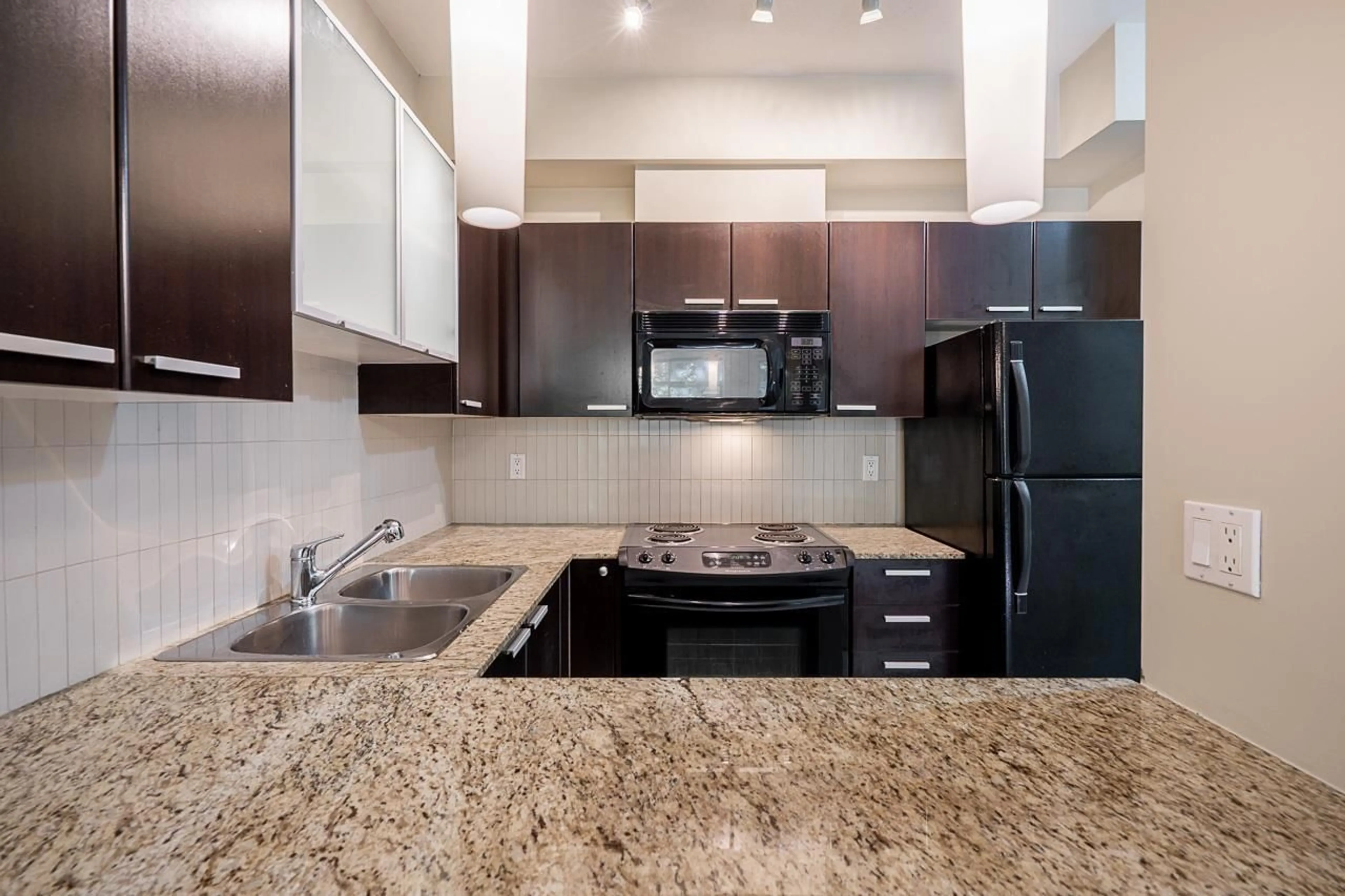 Standard kitchen, unknown for 206 - 10455 UNIVERSITY, Surrey British Columbia V3T0A5
