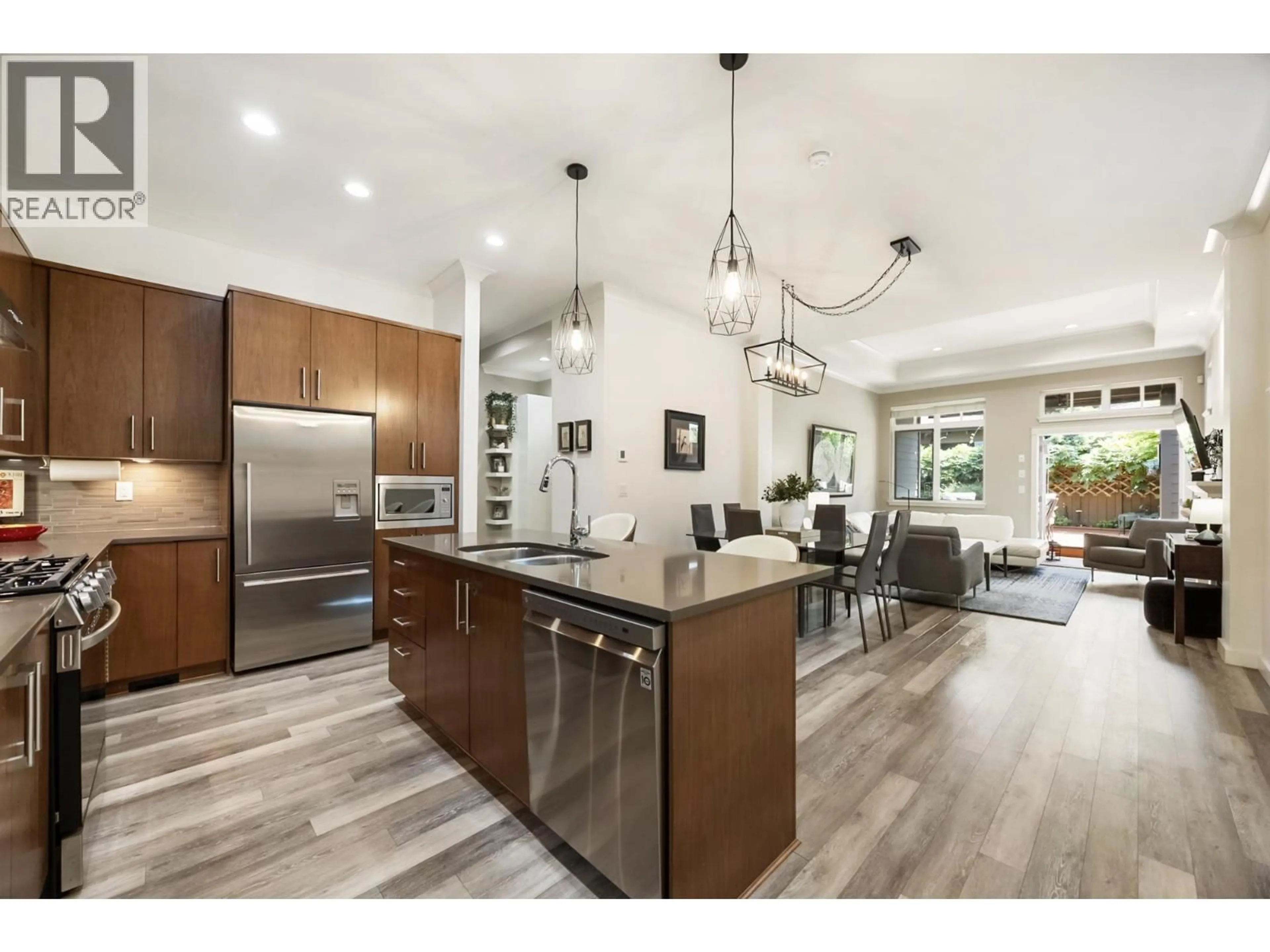Open concept kitchen, unknown for 5072 WILLOW SPRINGS AVENUE, Tsawwassen British Columbia V4M0A7