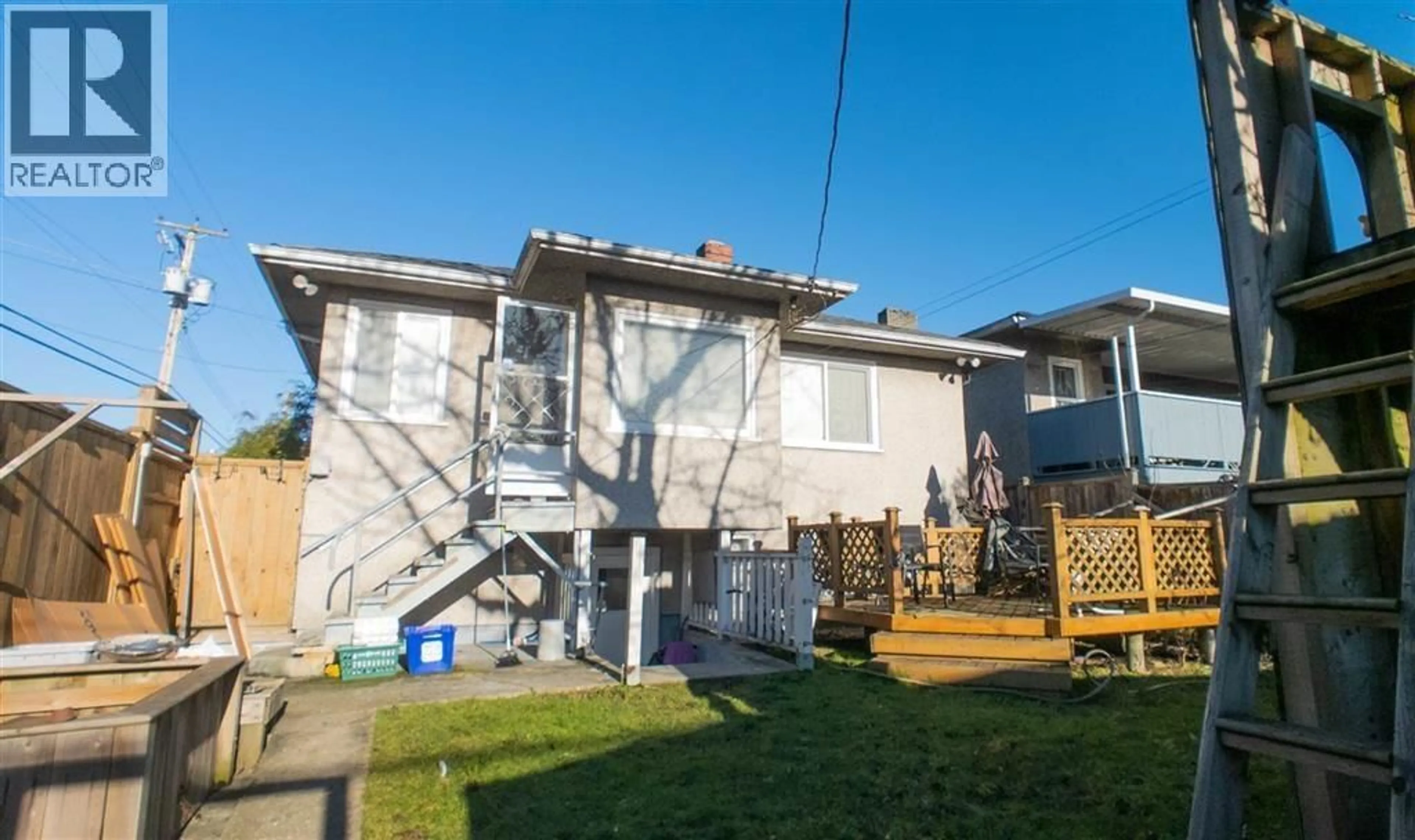 Patio, street for 712 57 AVENUE, Vancouver British Columbia V5X1T2