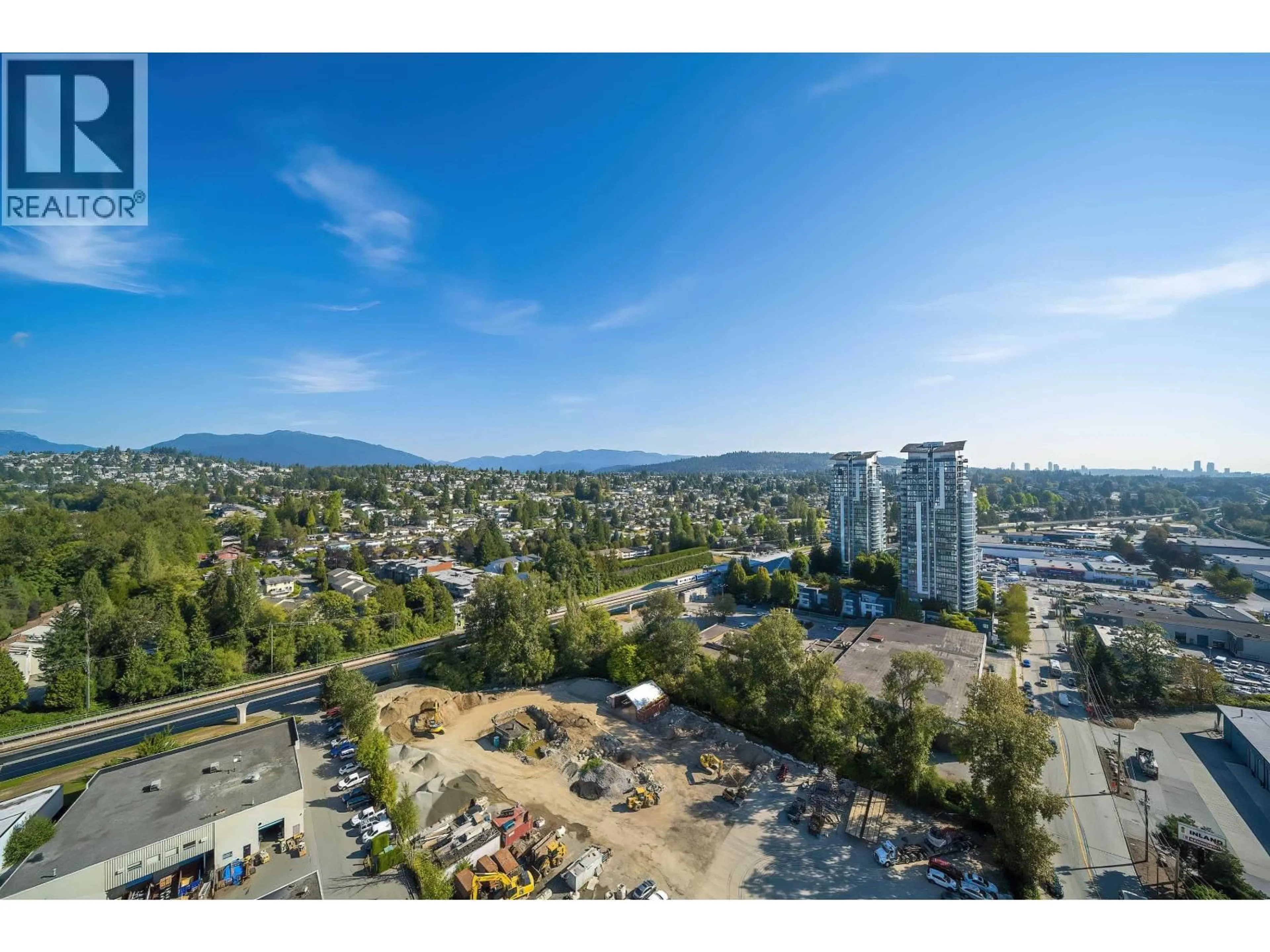 A pic from outside/outdoor area/front of a property/back of a property/a pic from drone, mountain view for 2301 - 5333 GORING STREET, Burnaby British Columbia V5B0B6