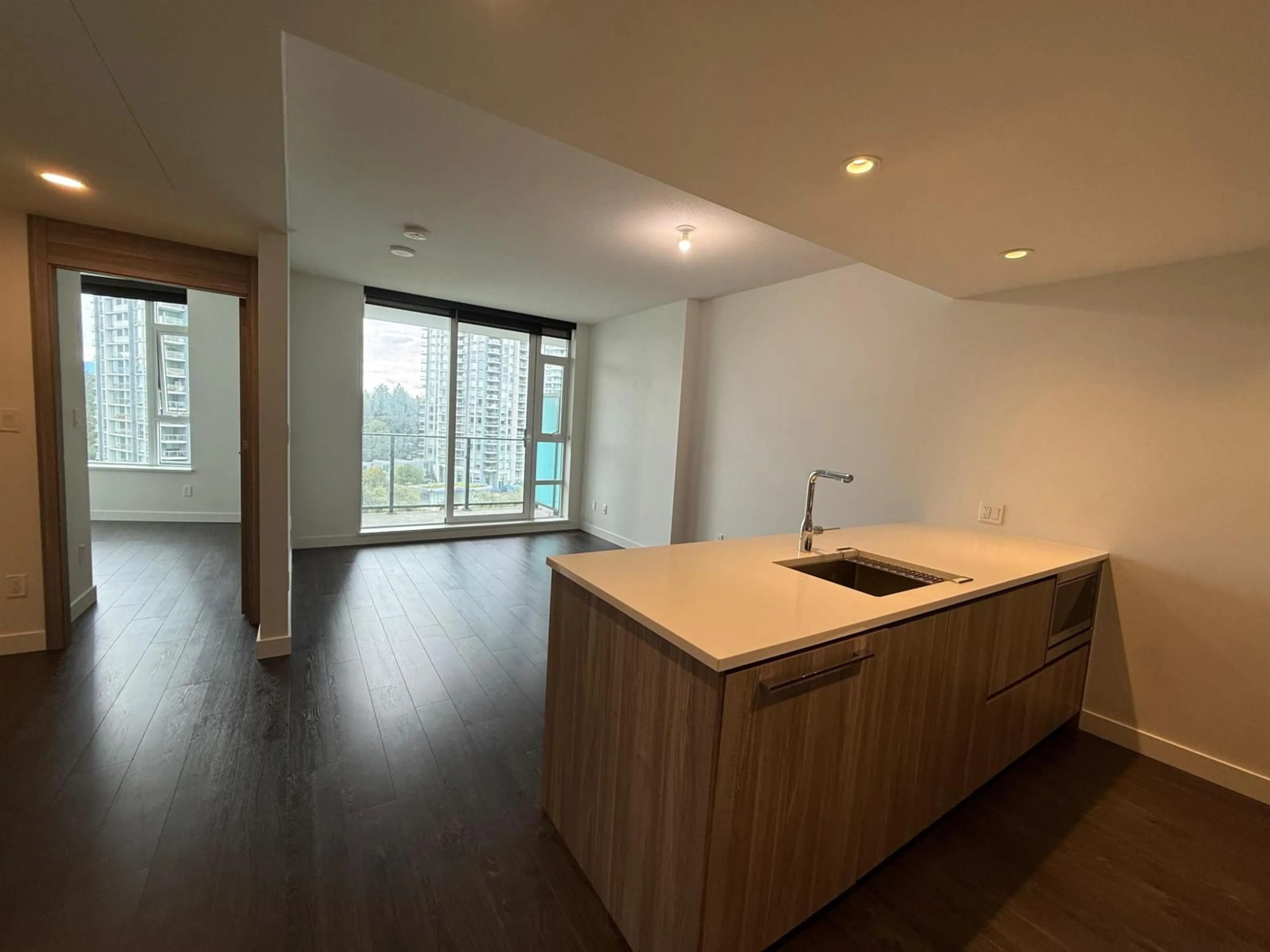A pic of a room for 805 - 9887 WHALLEY, Surrey British Columbia V3T0P4