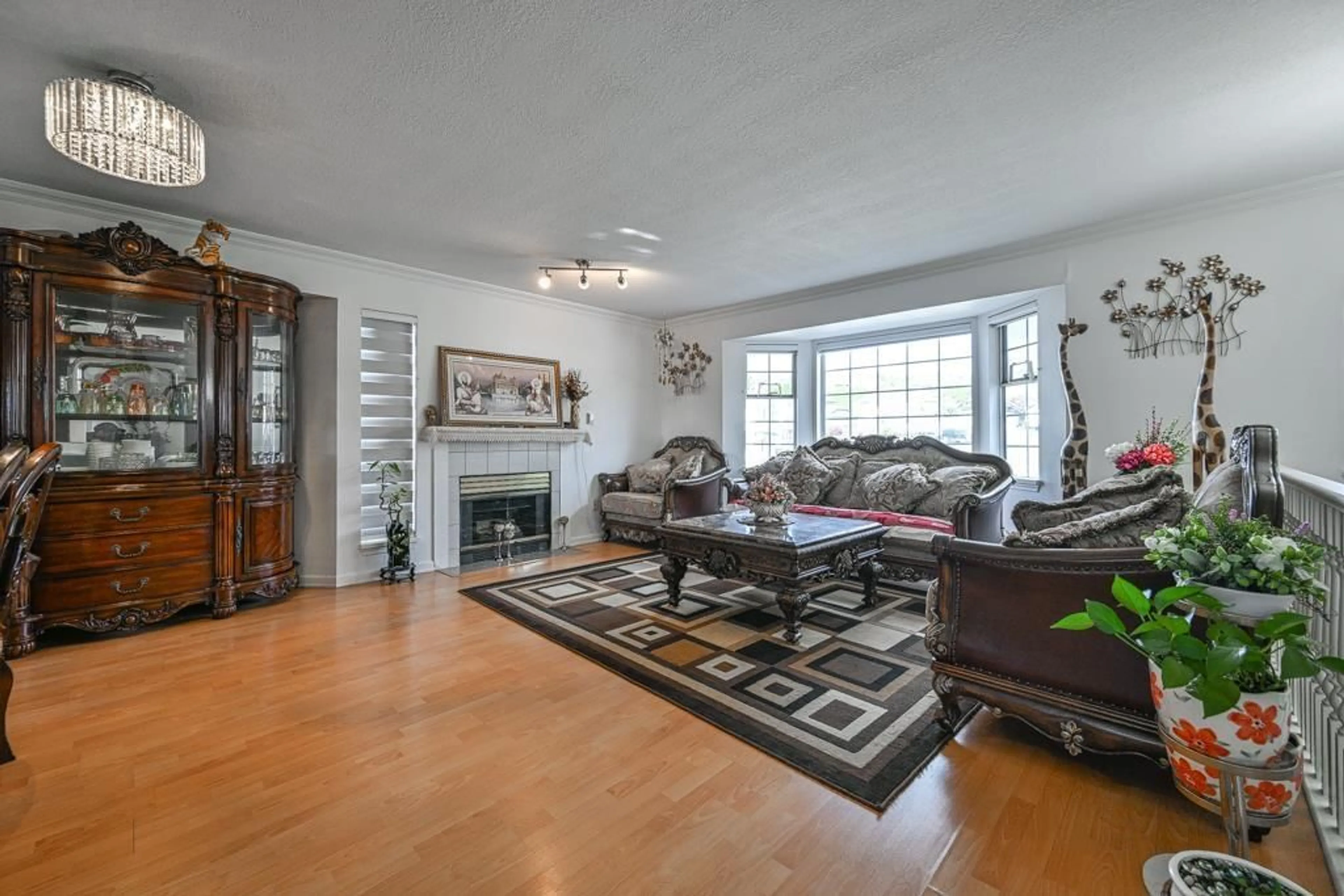 Living room with furniture, unknown for 3327 WAGNER, Abbotsford British Columbia V2T5G1