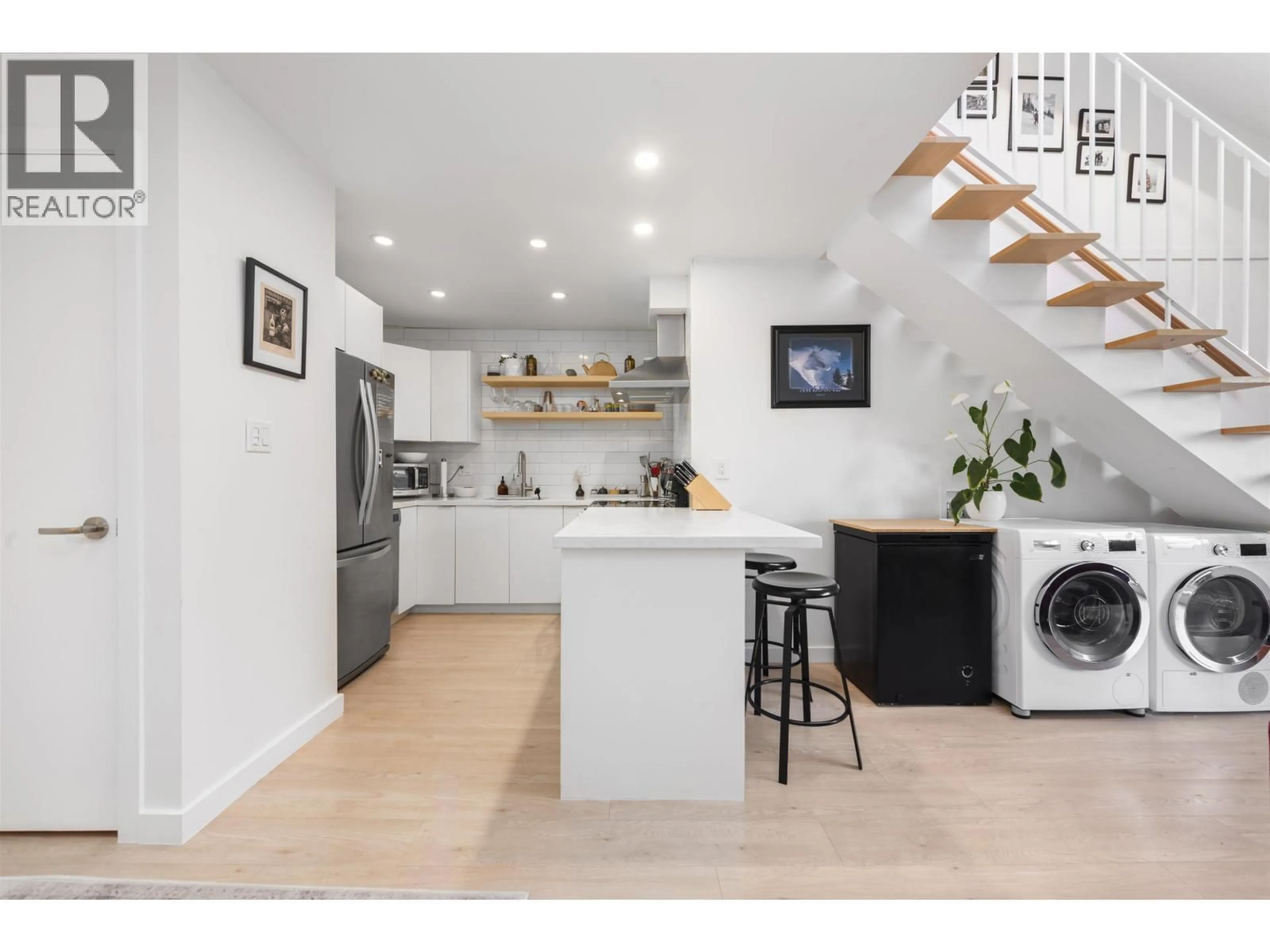Open concept kitchen, unknown for PH7 - 2125 YORK AVENUE, Vancouver British Columbia V6K1C4