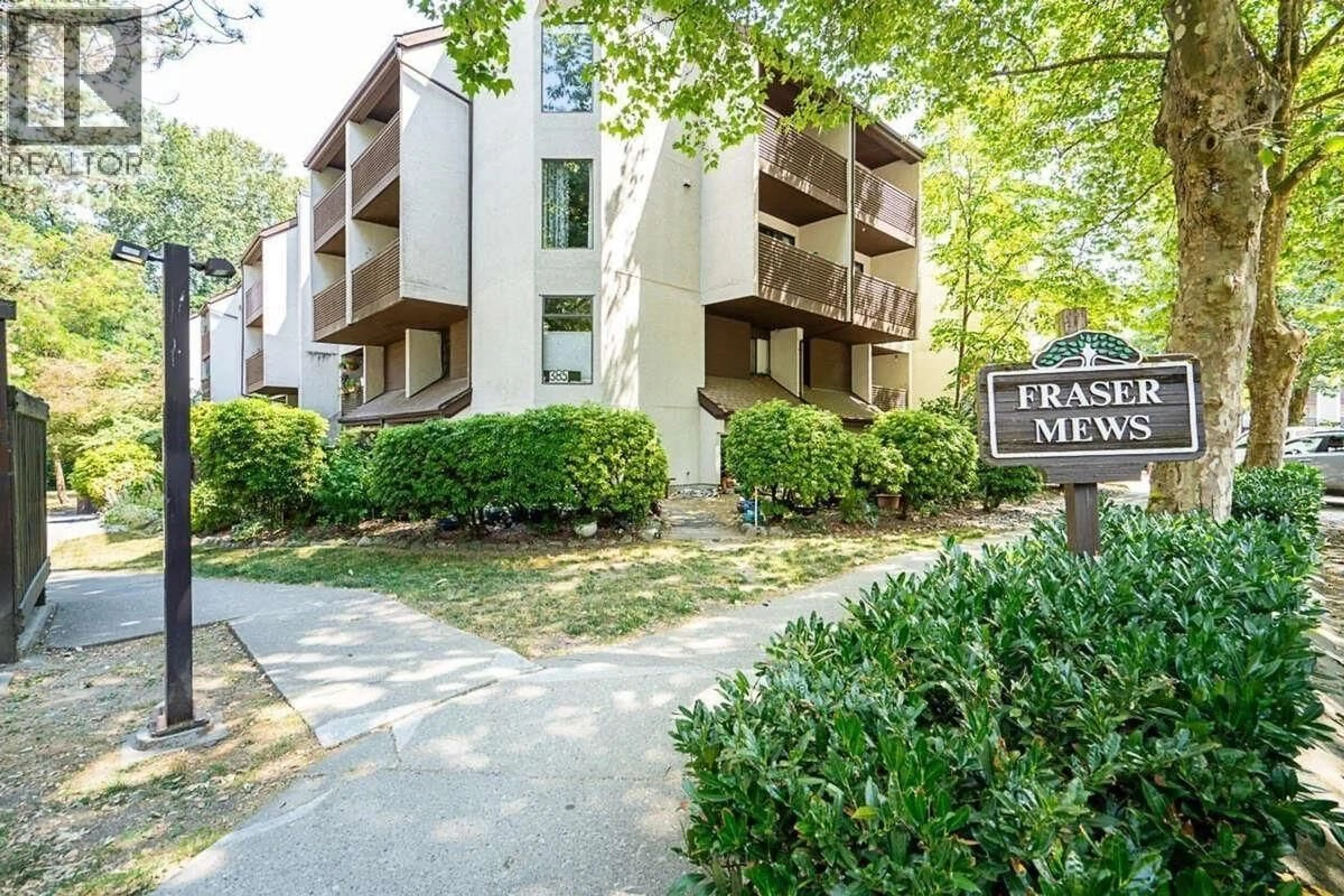 Patio, mountain view for 21 - 385 GINGER DRIVE, New Westminster British Columbia V3L5L6
