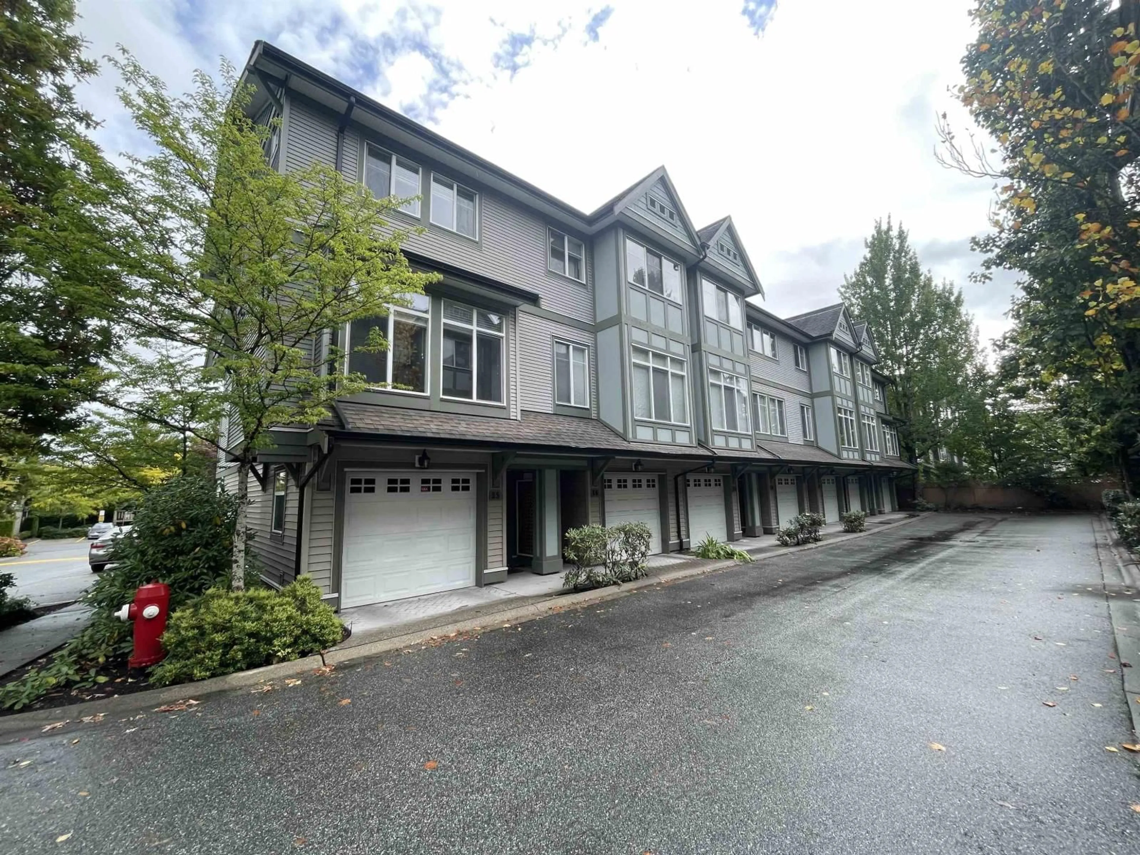 A pic from outside/outdoor area/front of a property/back of a property/a pic from drone, street for 36 - 8726 159, Surrey British Columbia V4N0A8