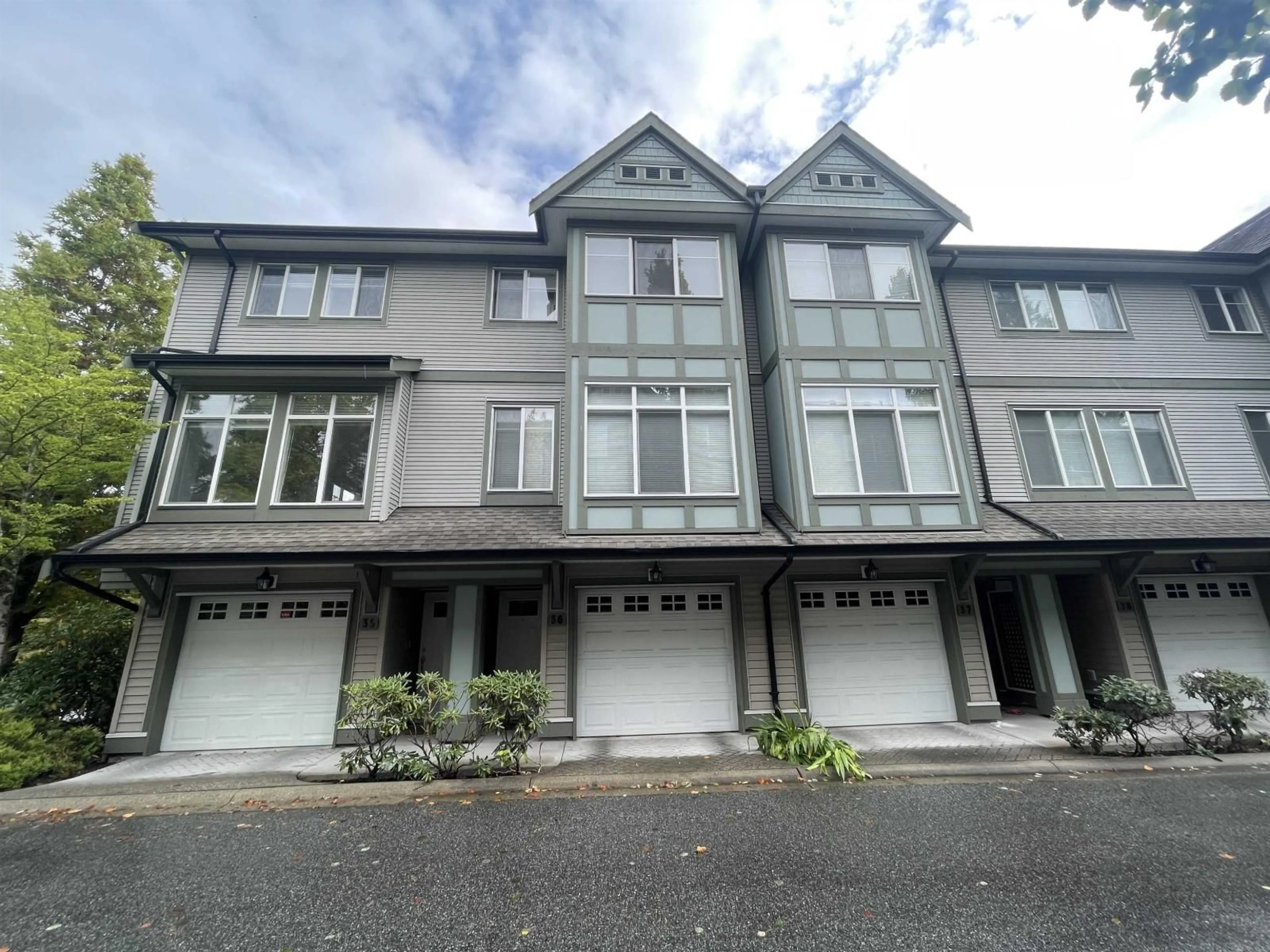 A pic from outside/outdoor area/front of a property/back of a property/a pic from drone, street for 36 - 8726 159, Surrey British Columbia V4N0A8