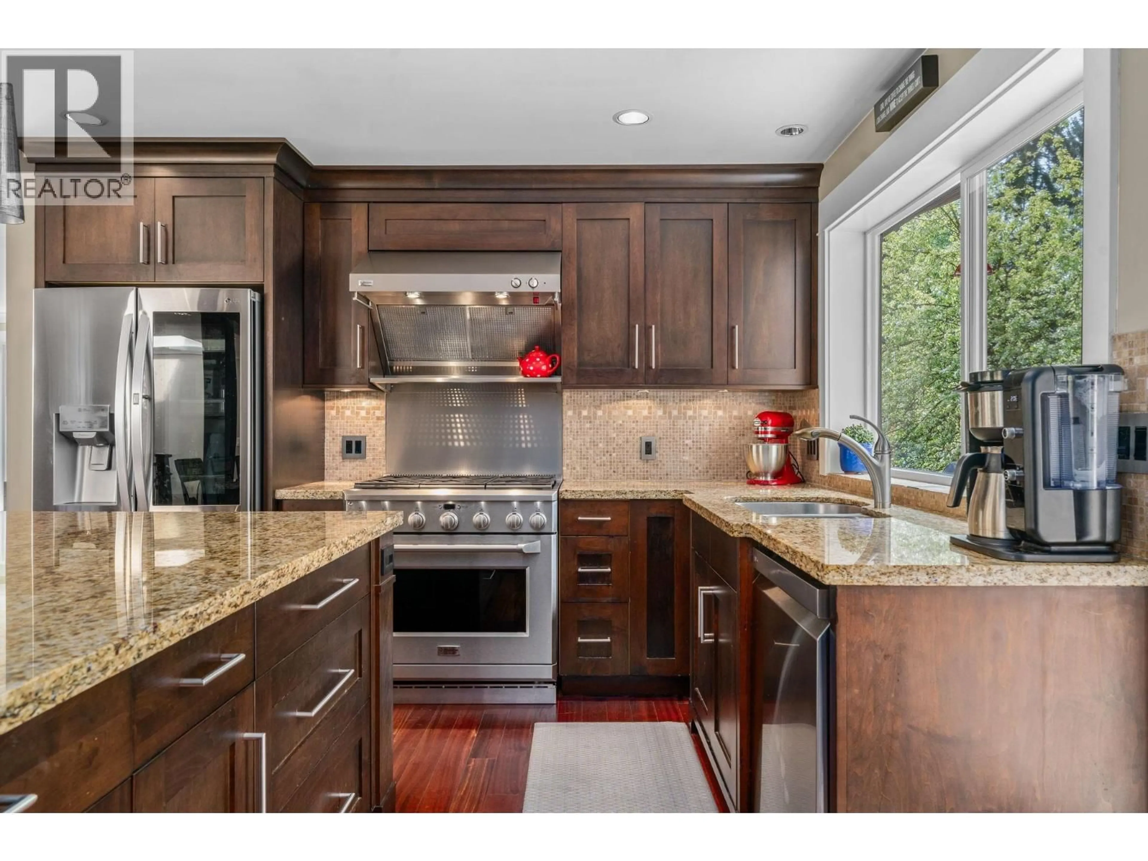 Open concept kitchen, unknown for 871 FAIRWAY DRIVE, North Vancouver British Columbia V7G1Z5