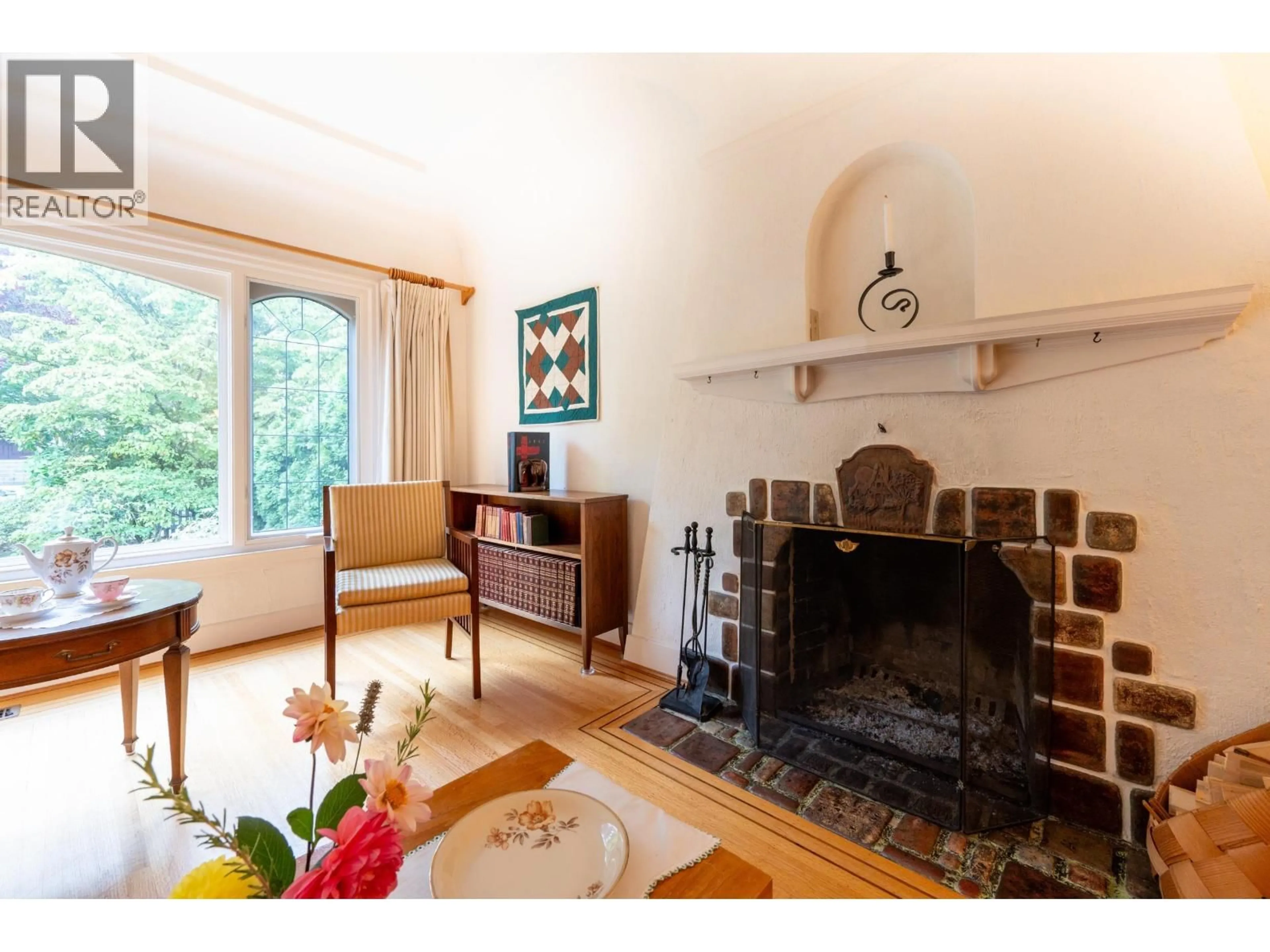 Living room with furniture, unknown for 3951 20TH AVENUE, Vancouver British Columbia V6S1G3