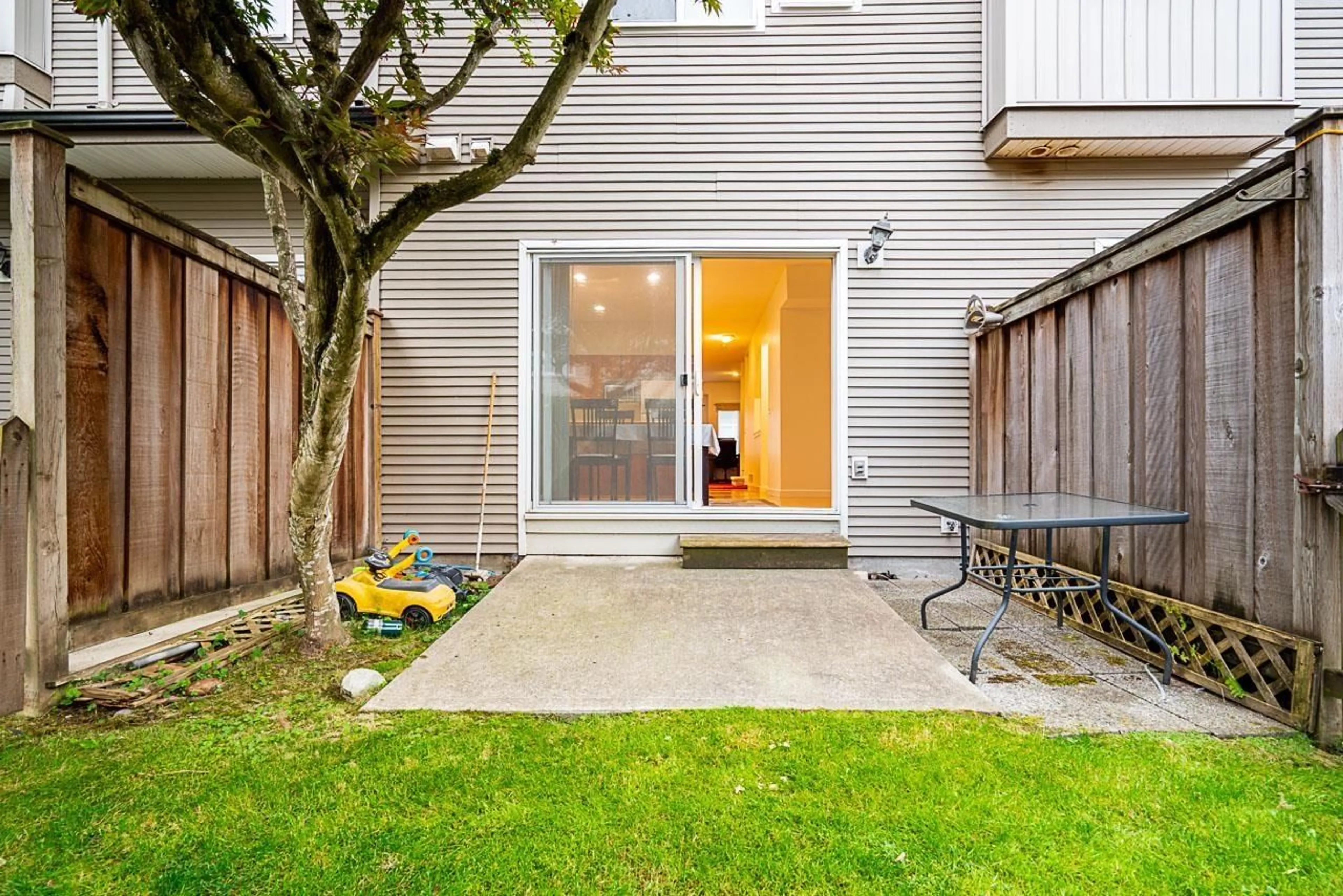 Patio, street for 21 - 12677 63, Surrey British Columbia V3X3T3