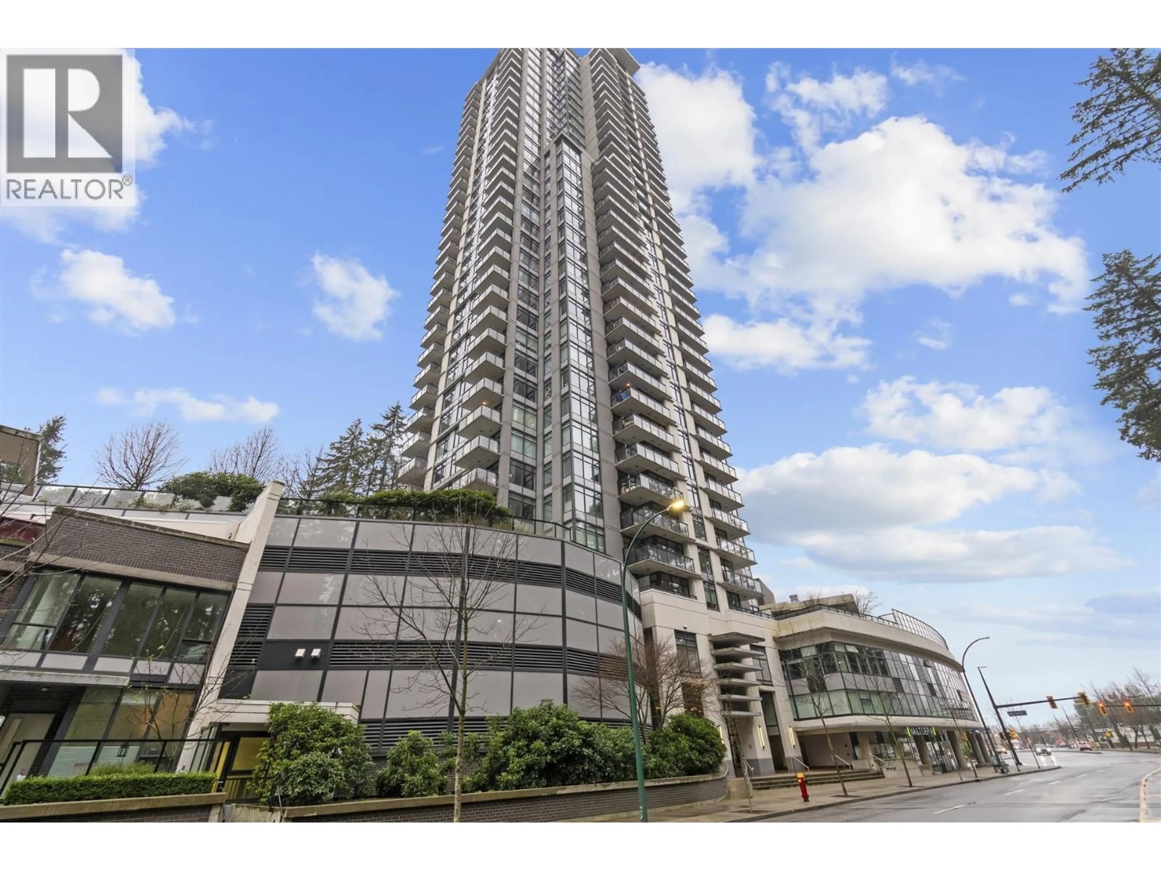 Indoor foyer for 2207 - 3080 LINCOLN AVENUE, Coquitlam British Columbia V3B0L9
