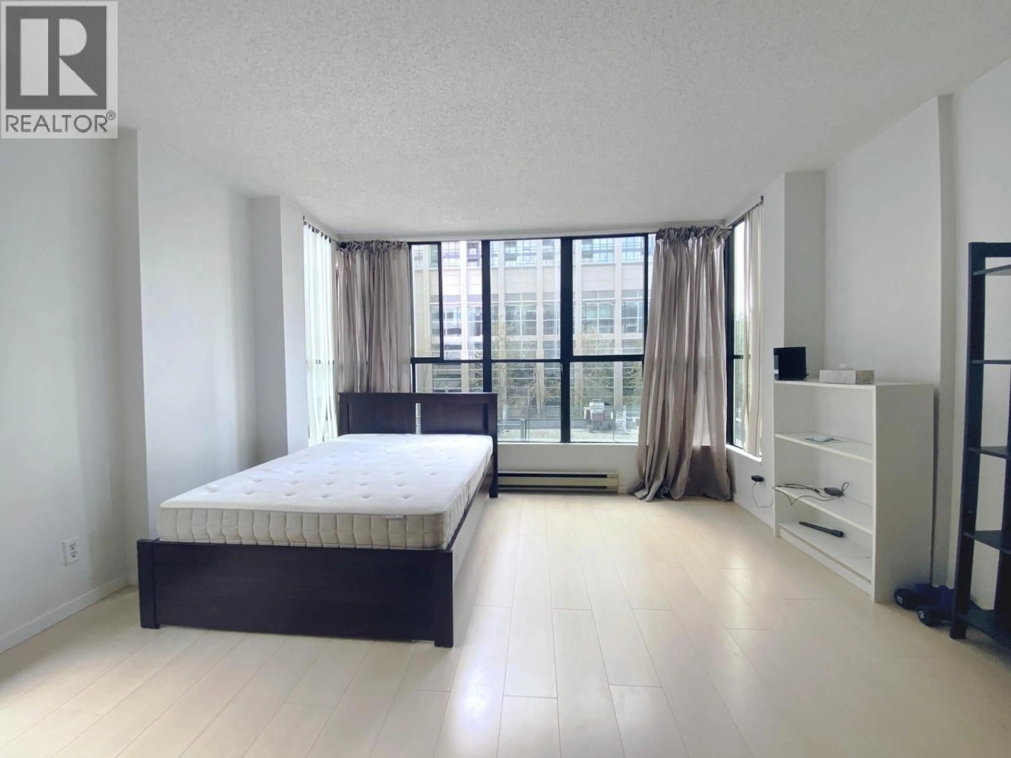 Bedroom with bed, unknown for 501 - 850 BURRARD STREET, Vancouver British Columbia V6Z2J1