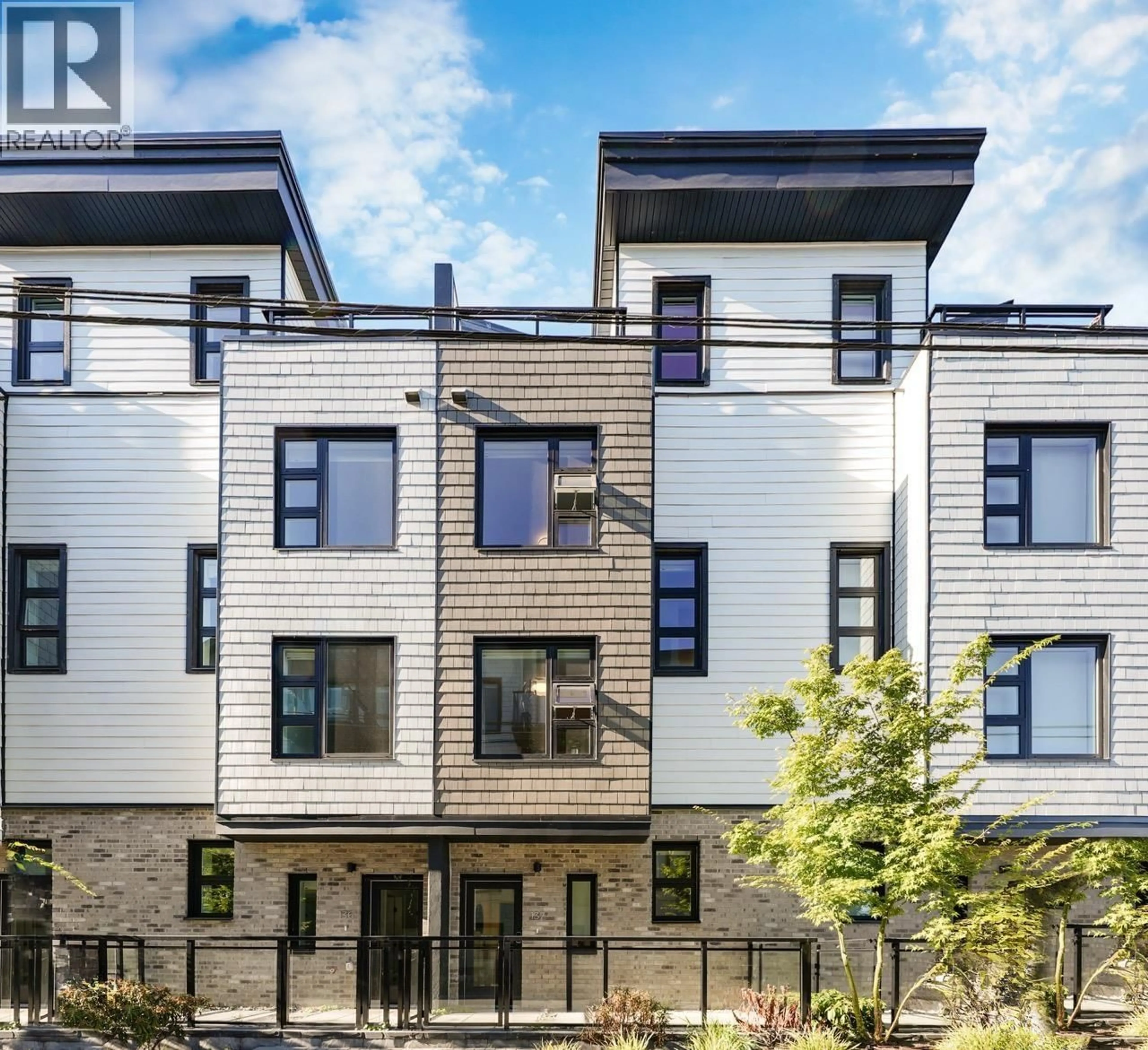 Unknown for 137 - 535 2ND STREET, North Vancouver British Columbia V7L1E1