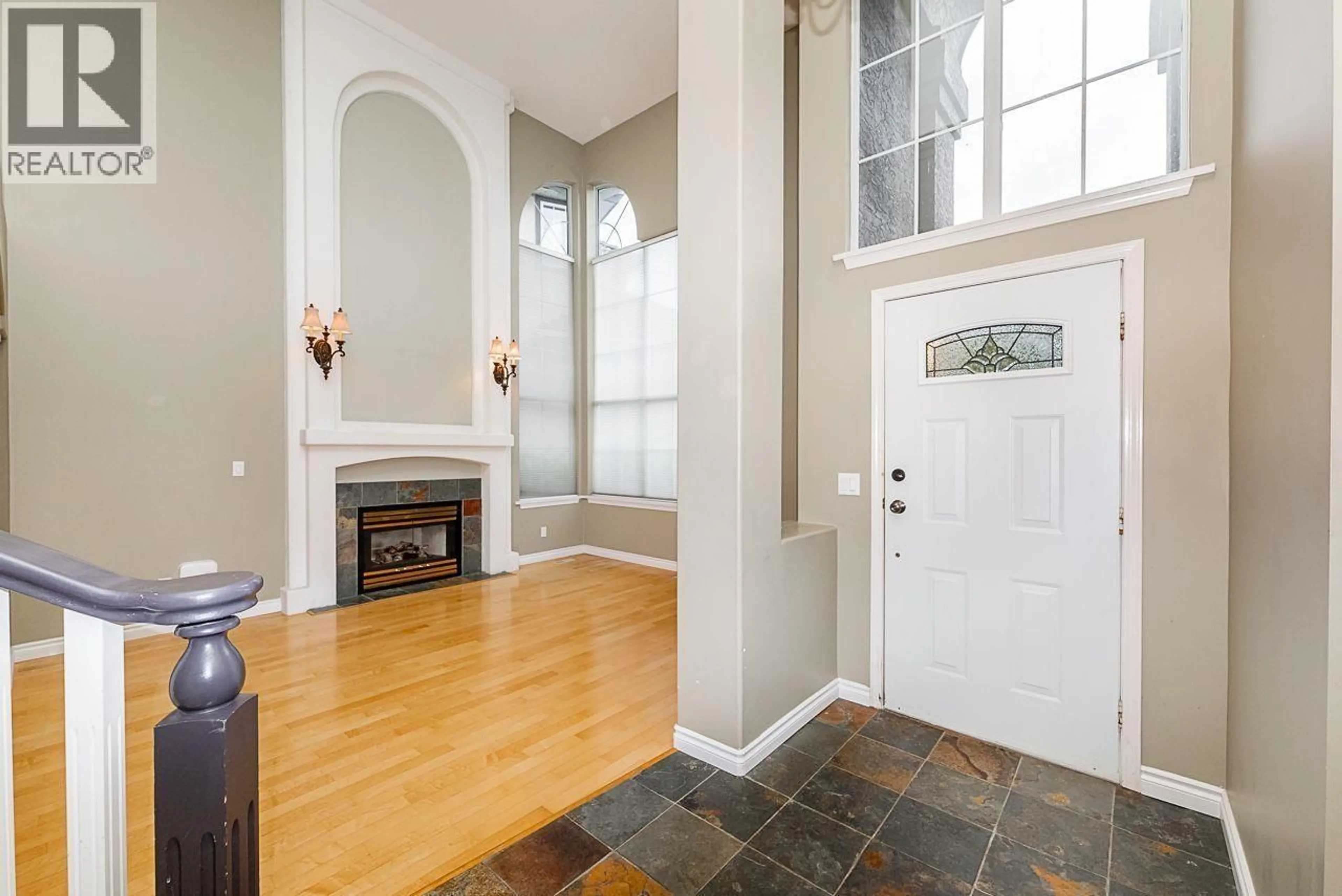 Indoor entryway for 1580 WINTERGREEN PLACE, Coquitlam British Columbia V3E2V5