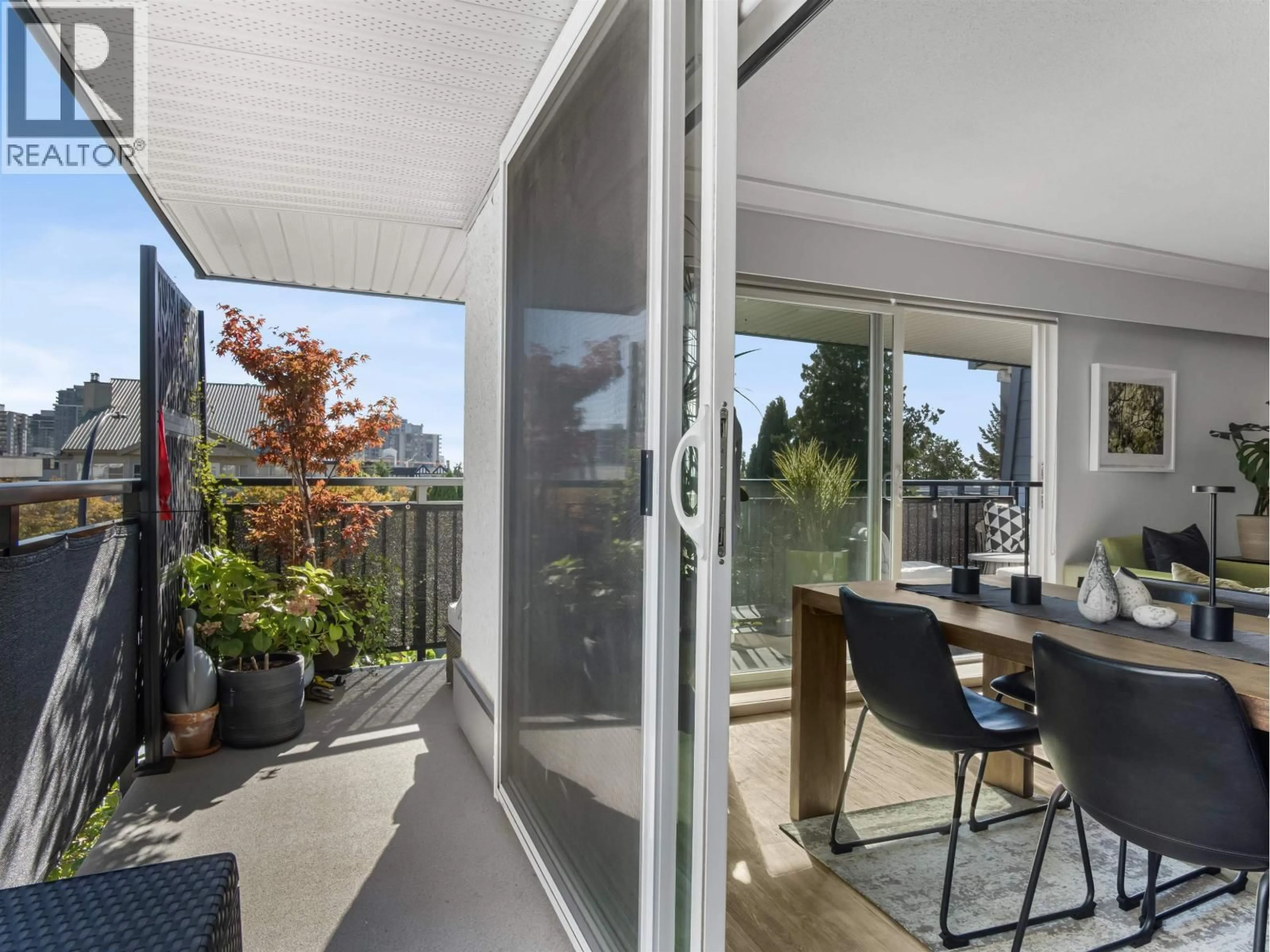 Unknown for 306 - 134 20TH STREET, North Vancouver British Columbia V7M1Y4