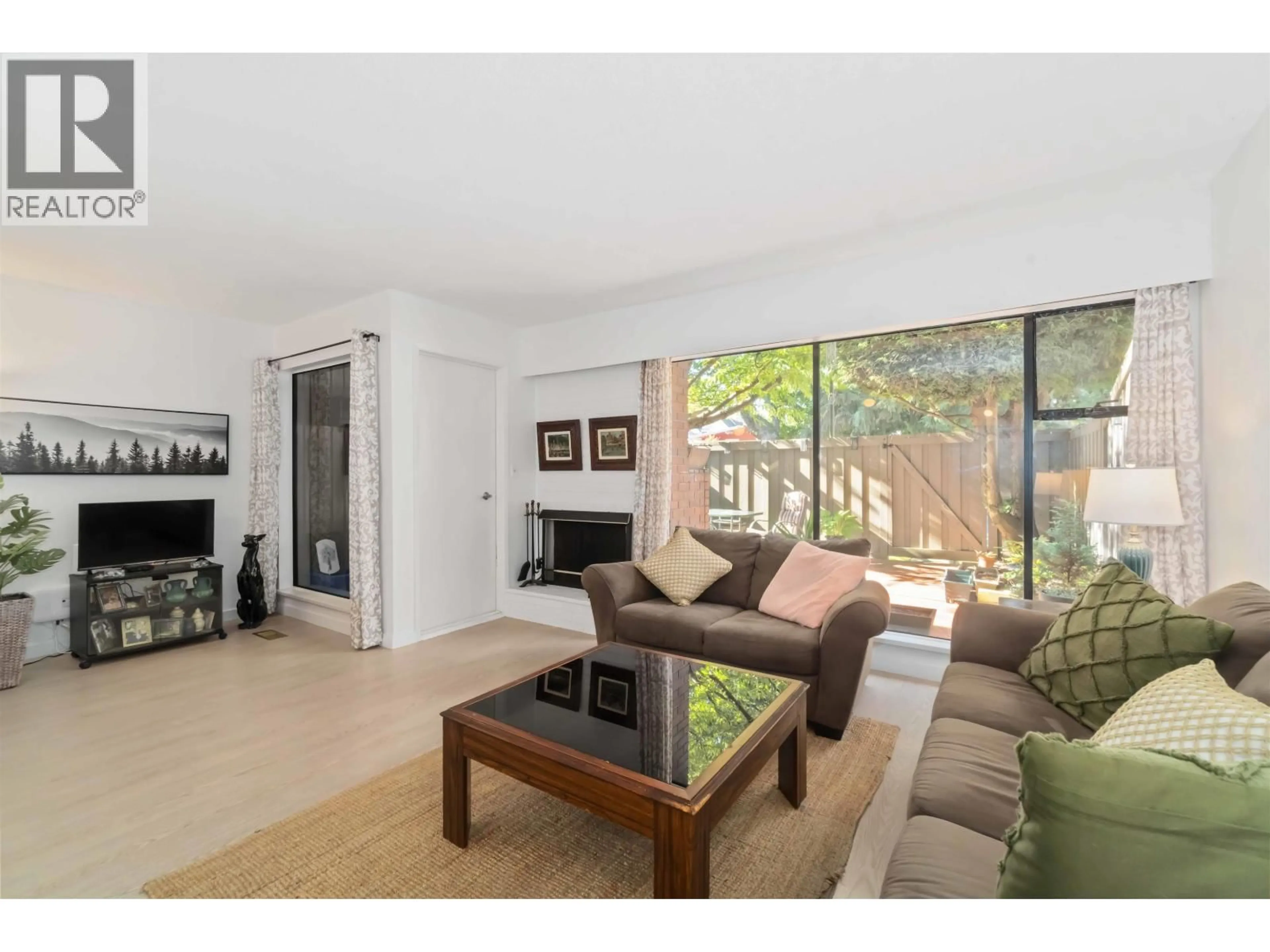 Living room with furniture, unknown for 24 - 9280 GLENALLAN DRIVE, Richmond British Columbia V7A2S8