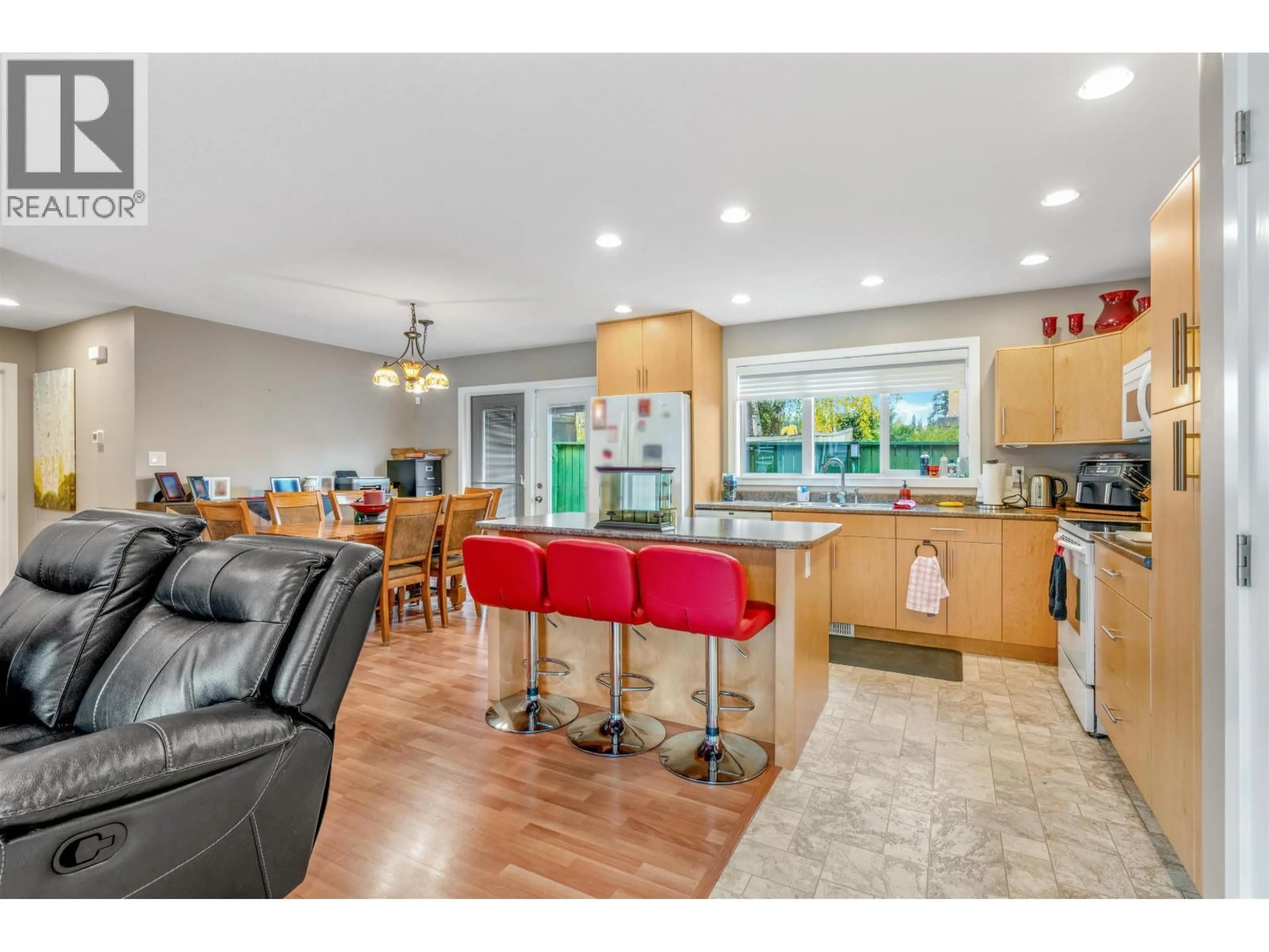 Open concept kitchen, unknown for 108 - 4397 AUSTIN ROAD, Prince George British Columbia V2K2H8