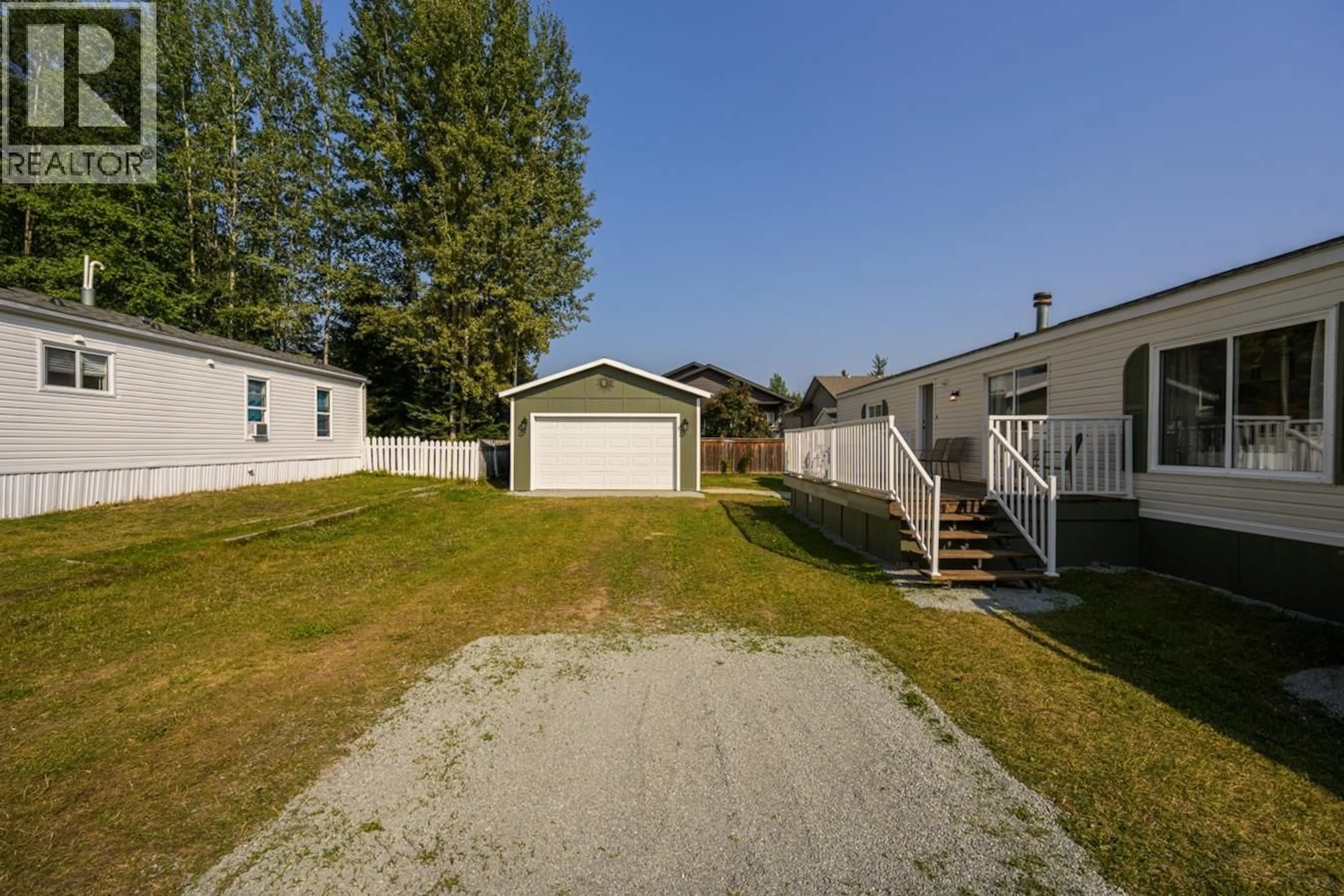 A pic from outside/outdoor area/front of a property/back of a property/a pic from drone, street for 2914 GREENFOREST CRESCENT, Prince George British Columbia V2K5B5