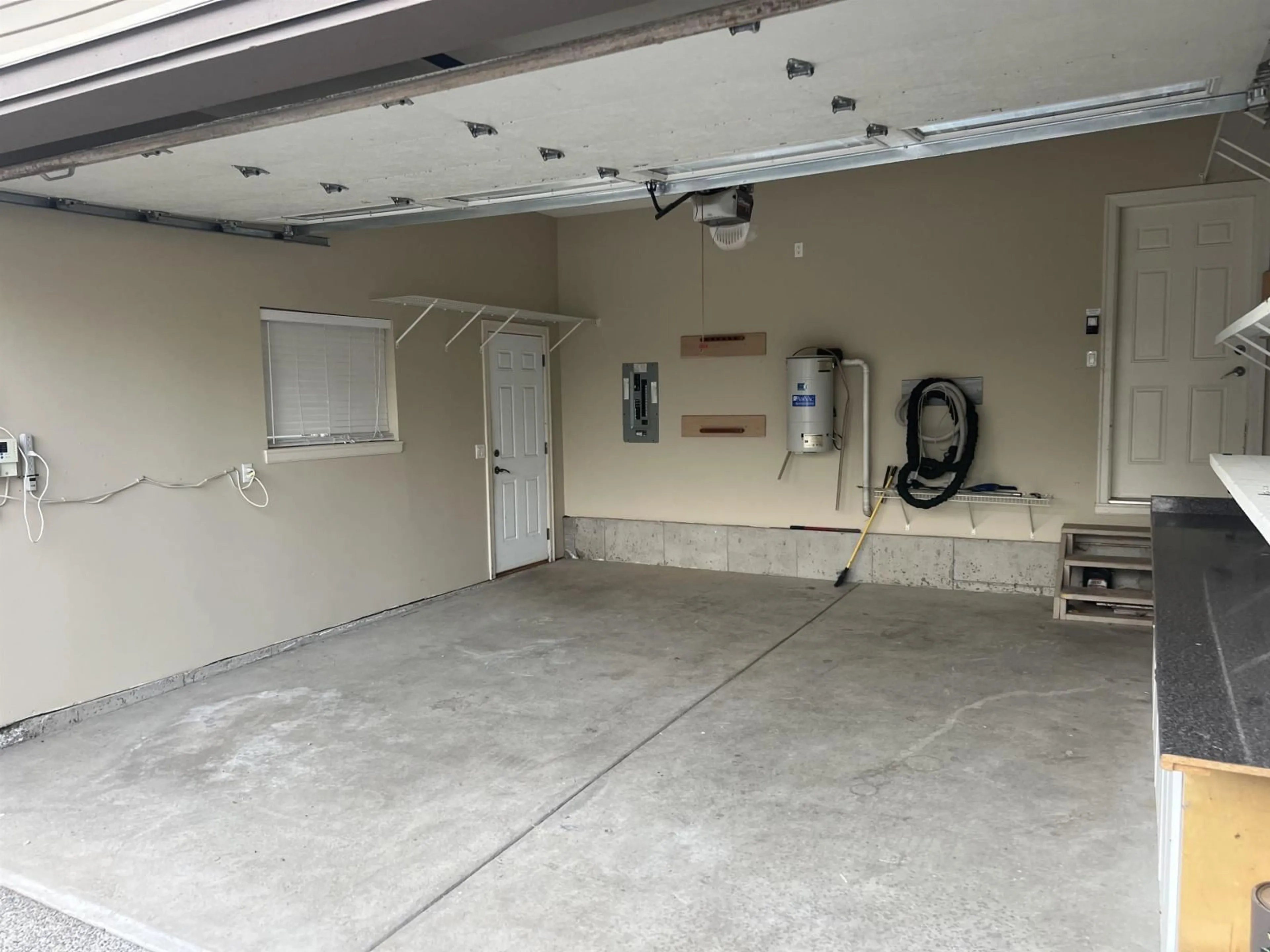 Indoor garage for 6309 167B, Surrey British Columbia V3S1X3