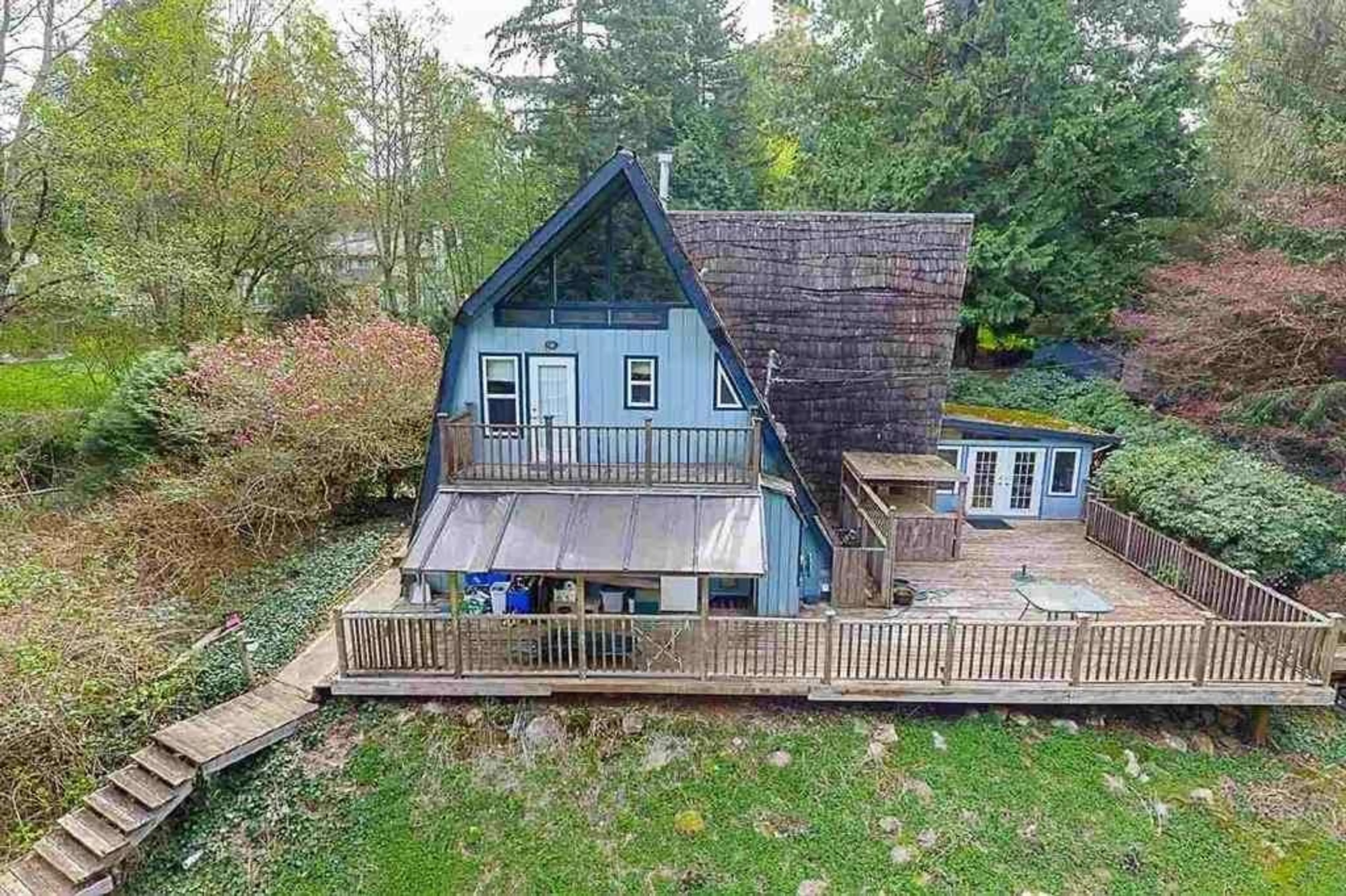 A pic from outside/outdoor area/front of a property/back of a property/a pic from drone, water/lake/river/ocean view for 16651 NORTHVIEW, Surrey British Columbia V3Z0A8