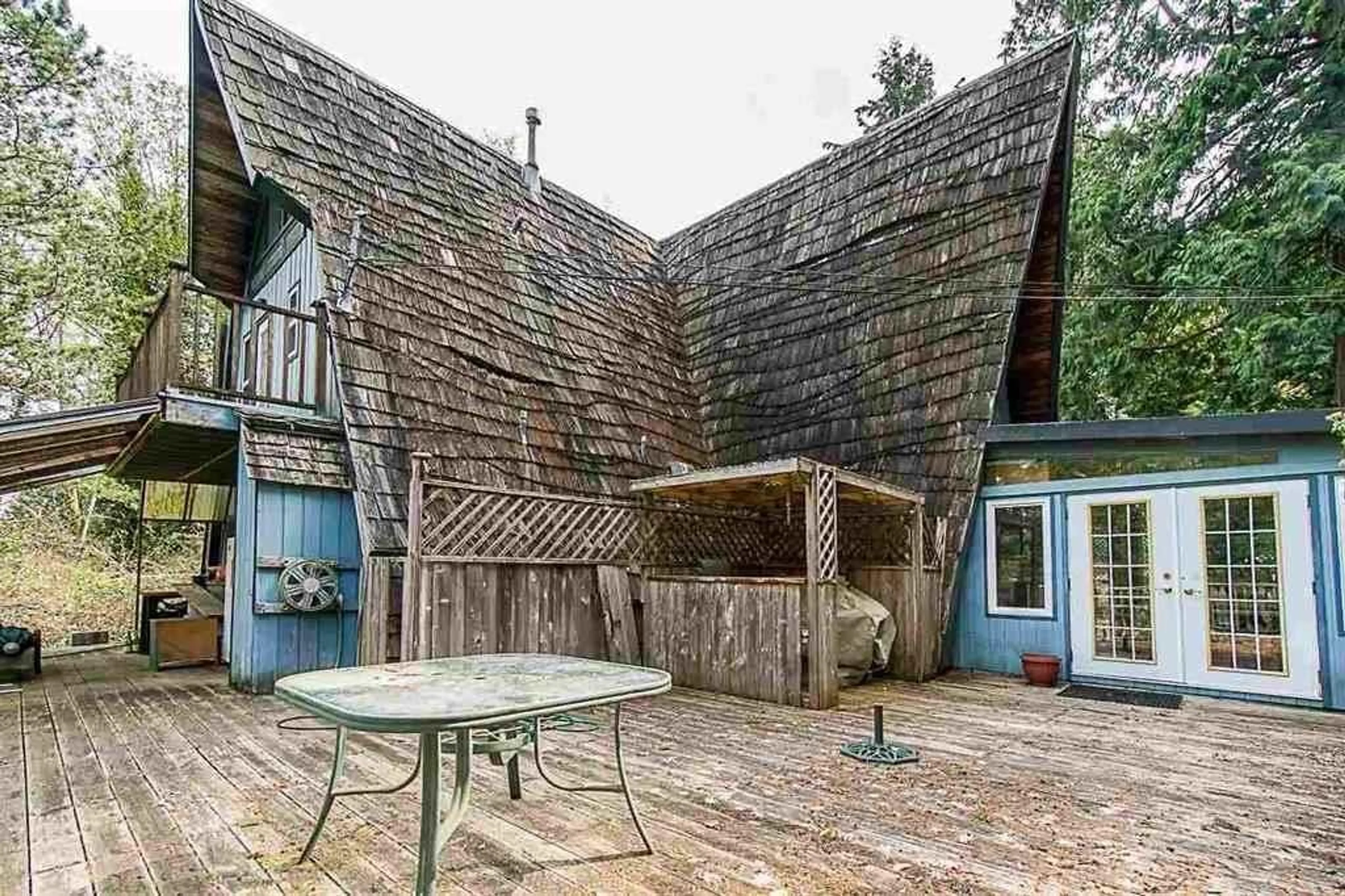Patio, street for 16651 NORTHVIEW, Surrey British Columbia V3Z0A8