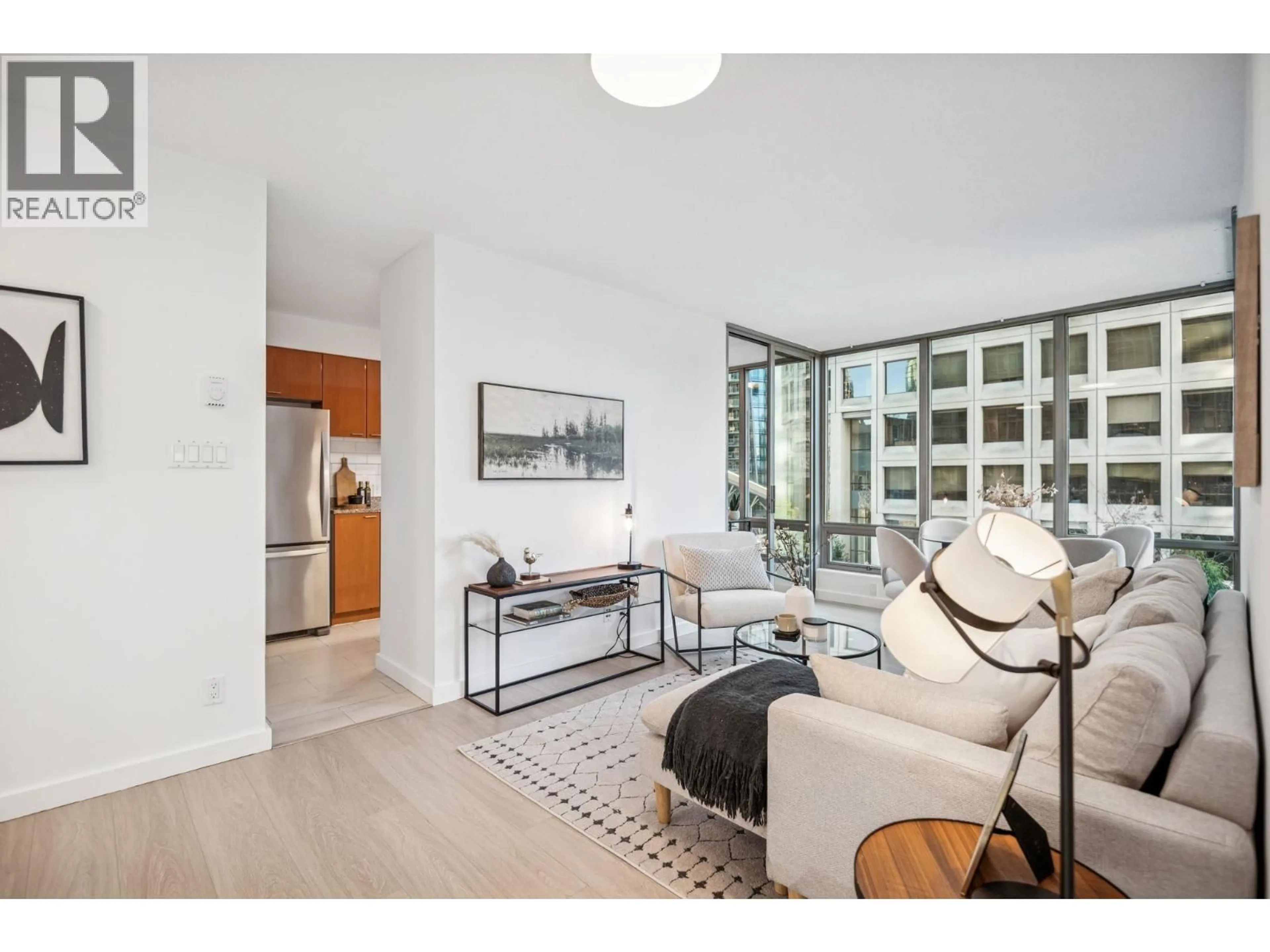 Living room with furniture, unknown for 706 - 1200 GEORGIA STREET, Vancouver British Columbia V6E4R2