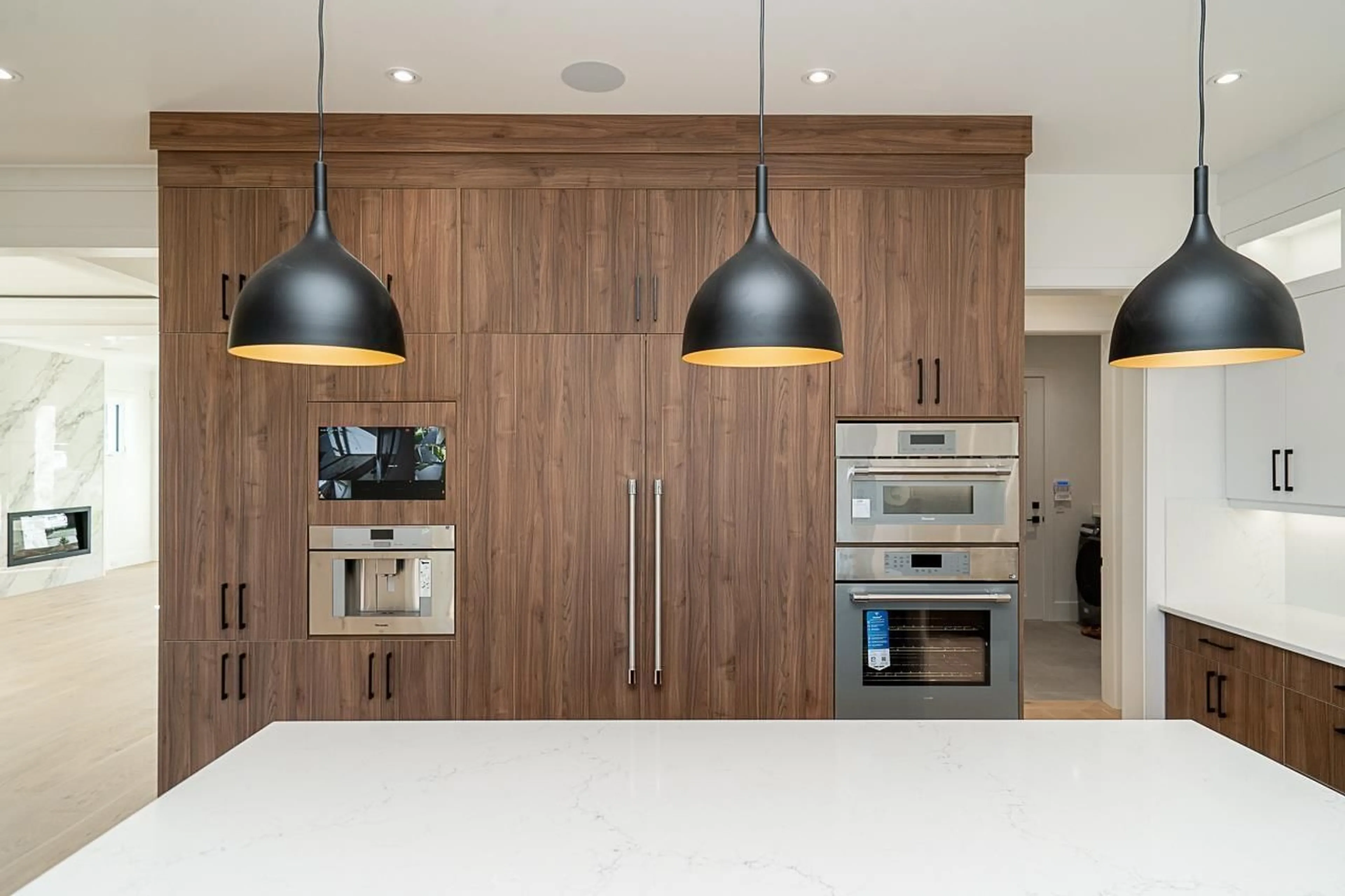 Contemporary kitchen, unknown for 1232 PARKER, White Rock British Columbia V4B4S1