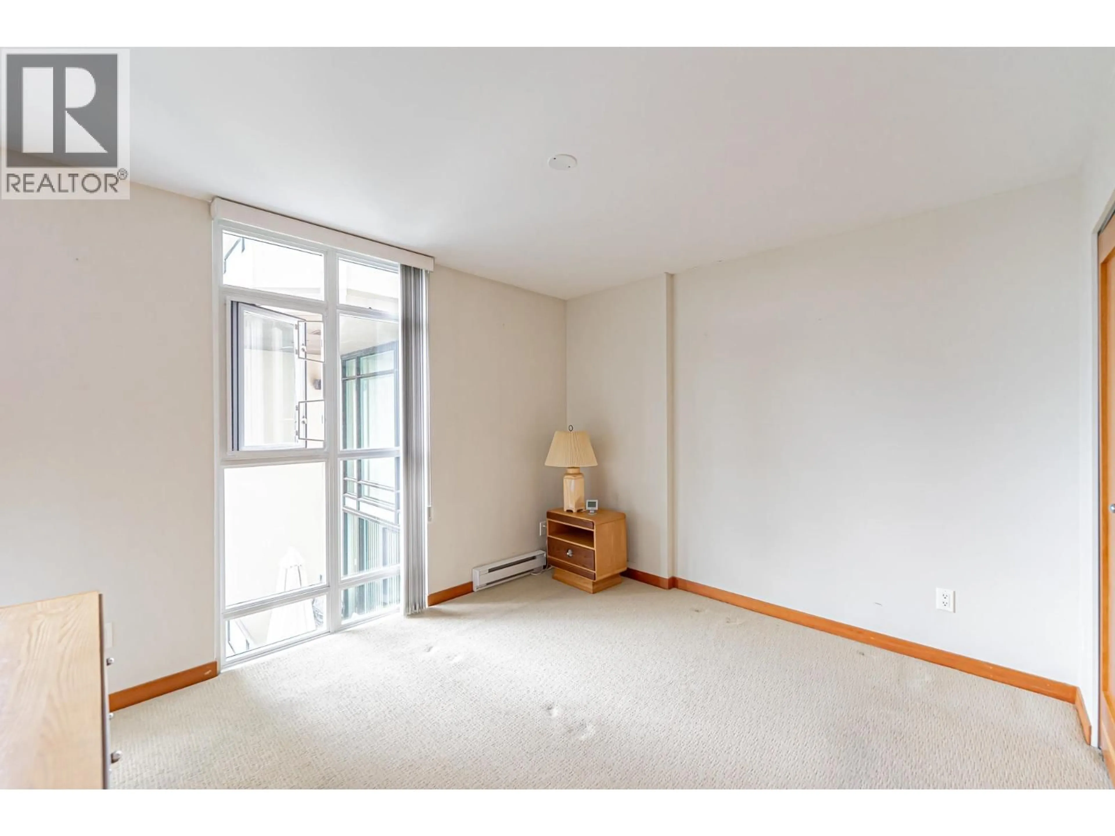 A pic of a room for 412 - 10 RENAISSANCE SQUARE, New Westminster British Columbia V3M7B1