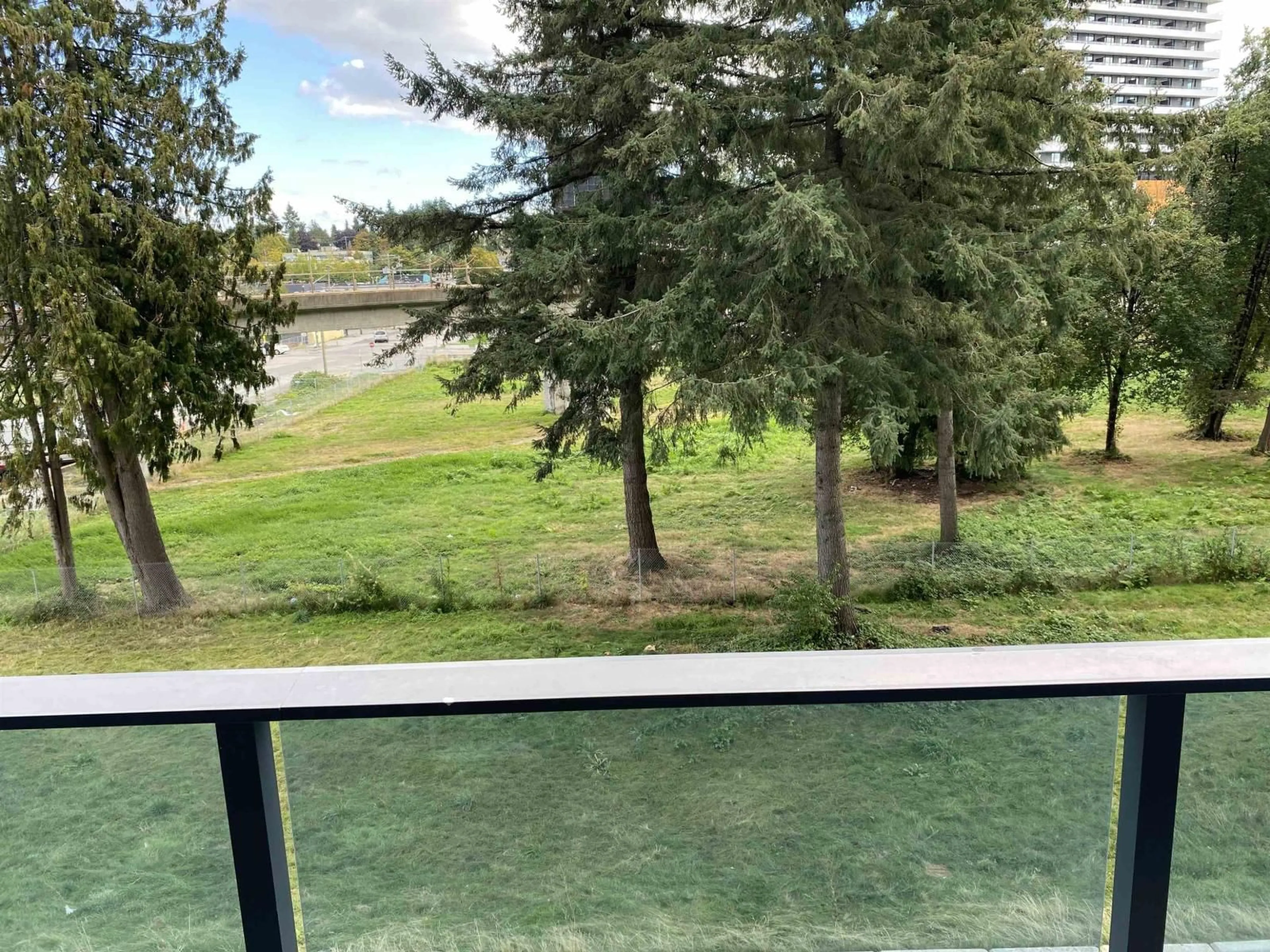 Balcony in the apartment, water/lake/river/ocean view for 307 - 13428 105, Surrey British Columbia V3T0S6