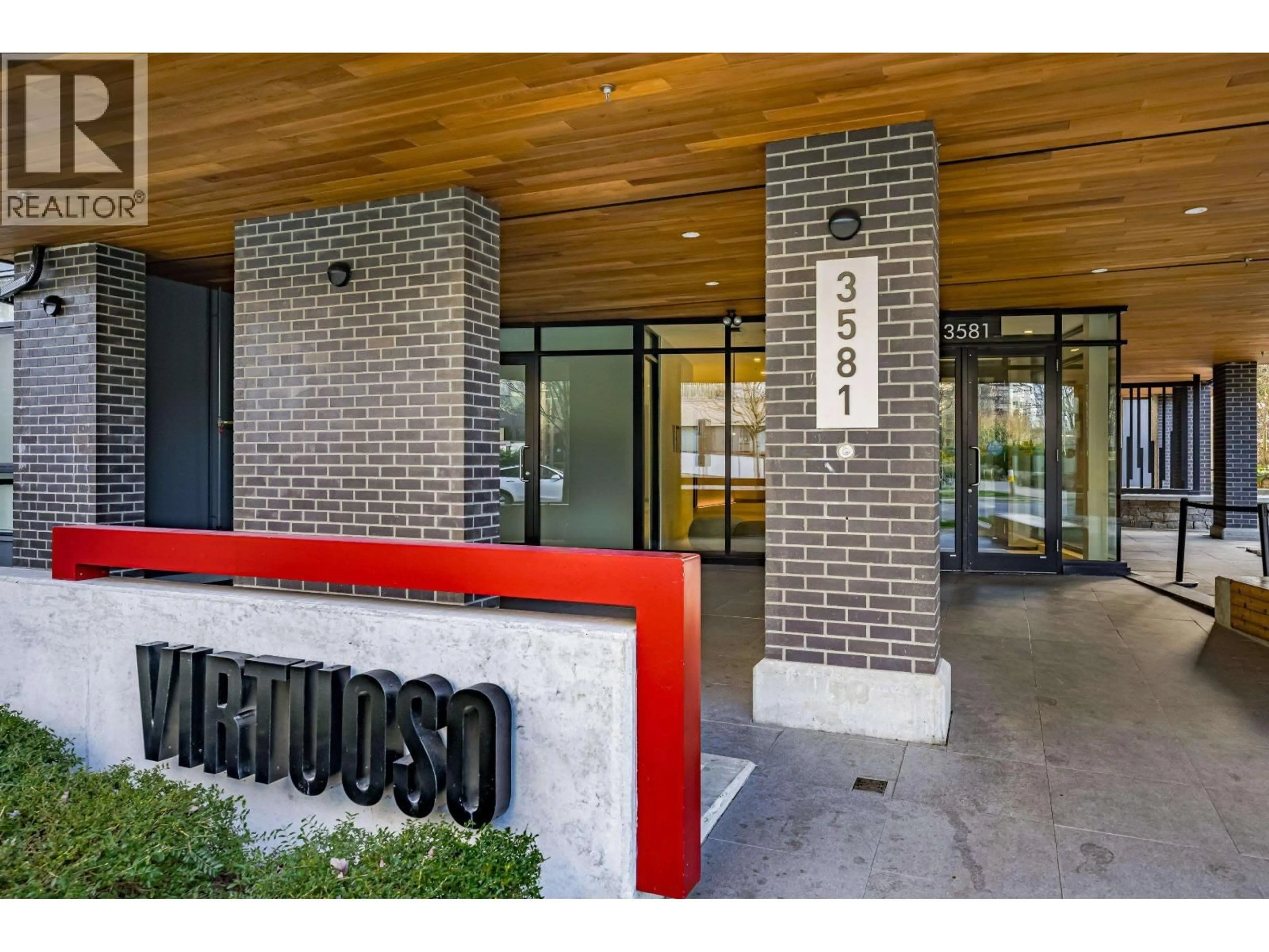Indoor foyer for 108 - 3581 ROSS DRIVE, Vancouver British Columbia V6S0K5