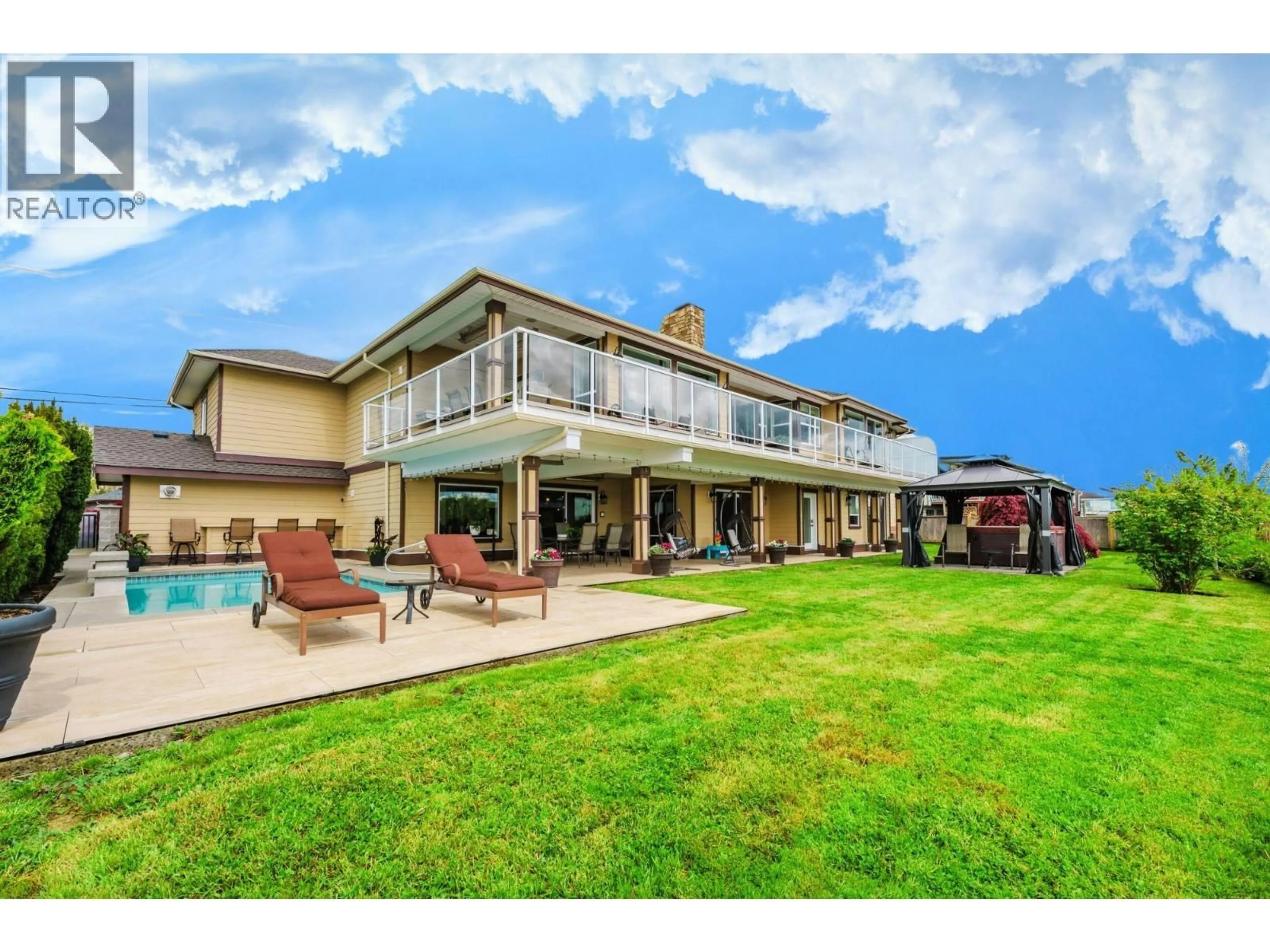 Patio, water/lake/river/ocean view for 20282 WHARF STREET, Maple Ridge British Columbia V2X1A3