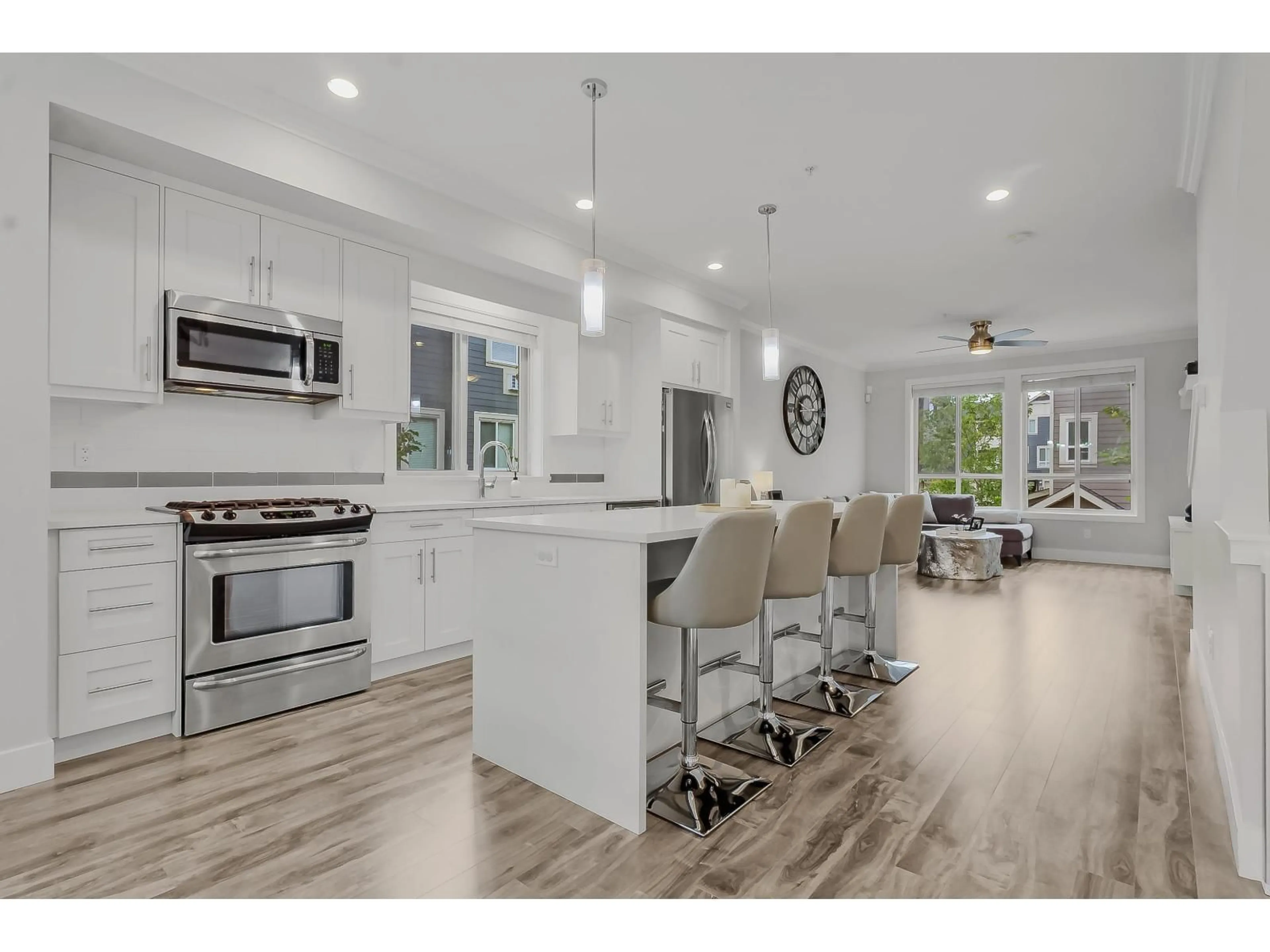 Open concept kitchen, unknown for 36 - 19913 70, Langley British Columbia V2Y0S9