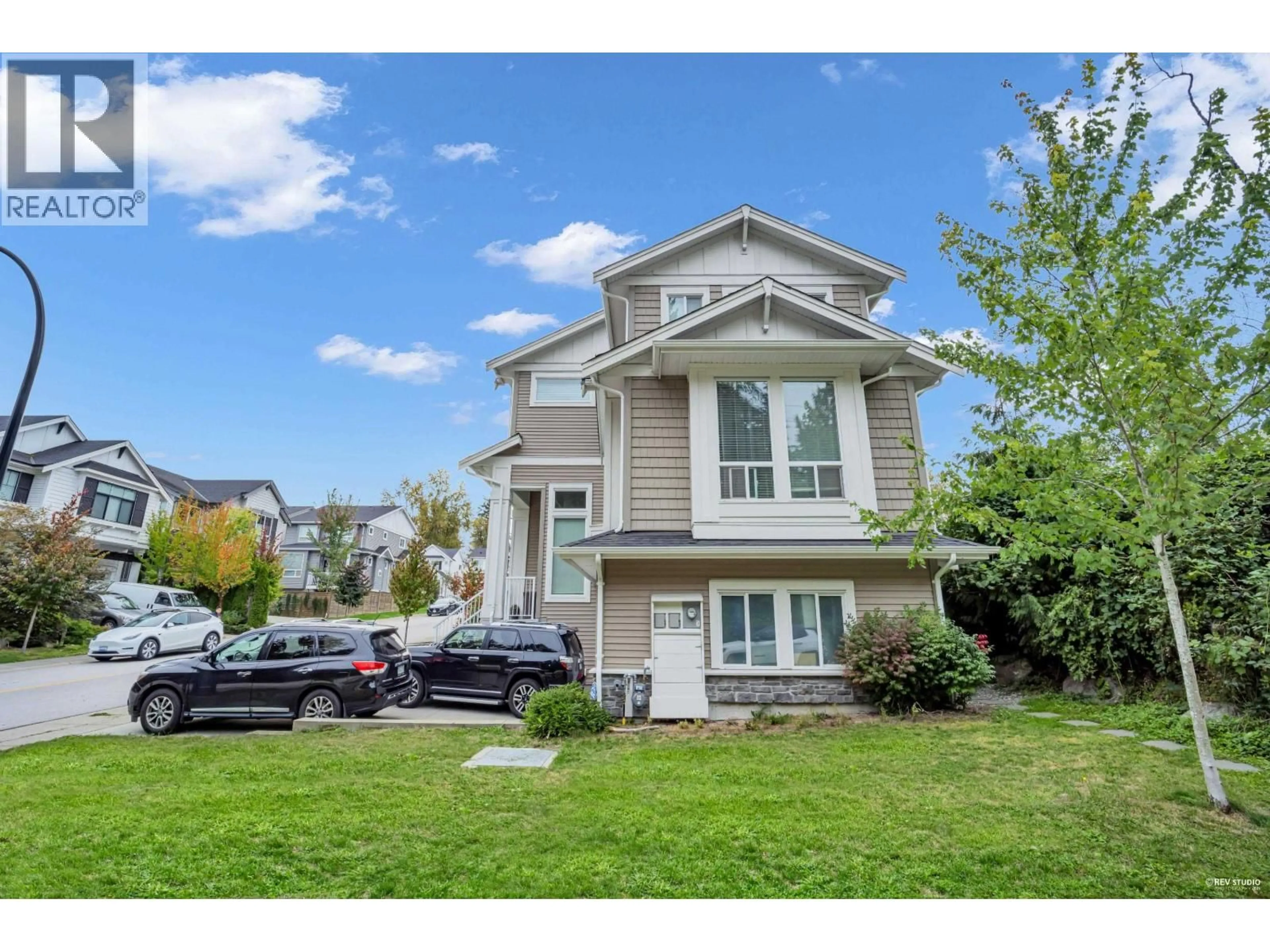 Home with vinyl exterior material, street for 23195 113B AVENUE, Maple Ridge British Columbia V2X4K6