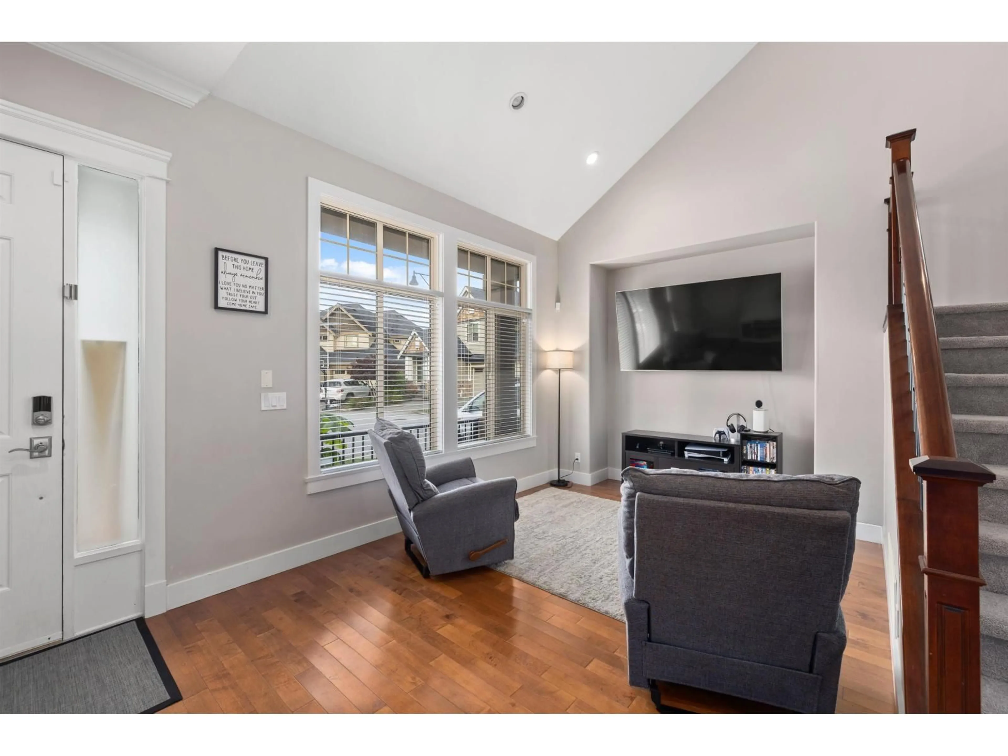 Living room with furniture, unknown for 5972 163B, Surrey British Columbia V3S1Y2