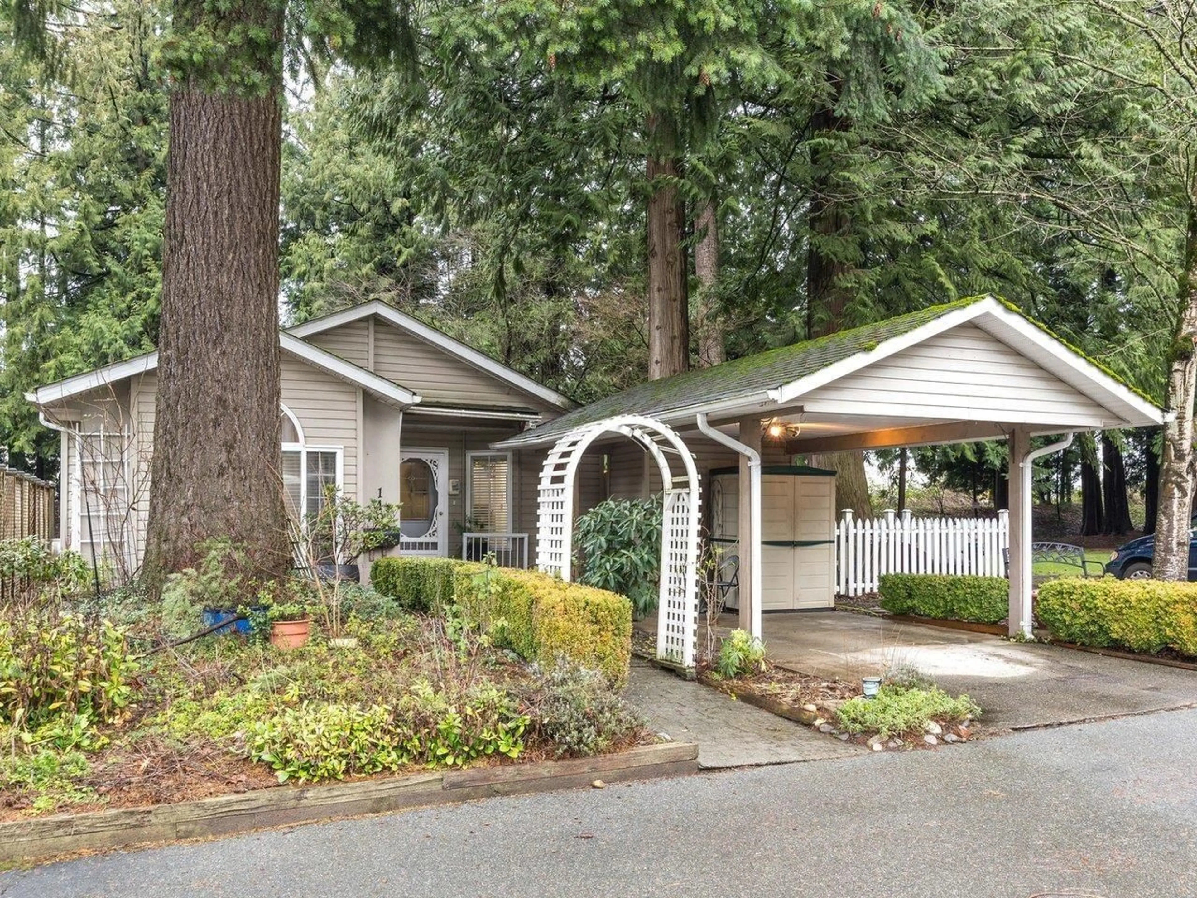 Home with vinyl exterior material, street for 149 - 9080 198, Langley British Columbia V1M3A8