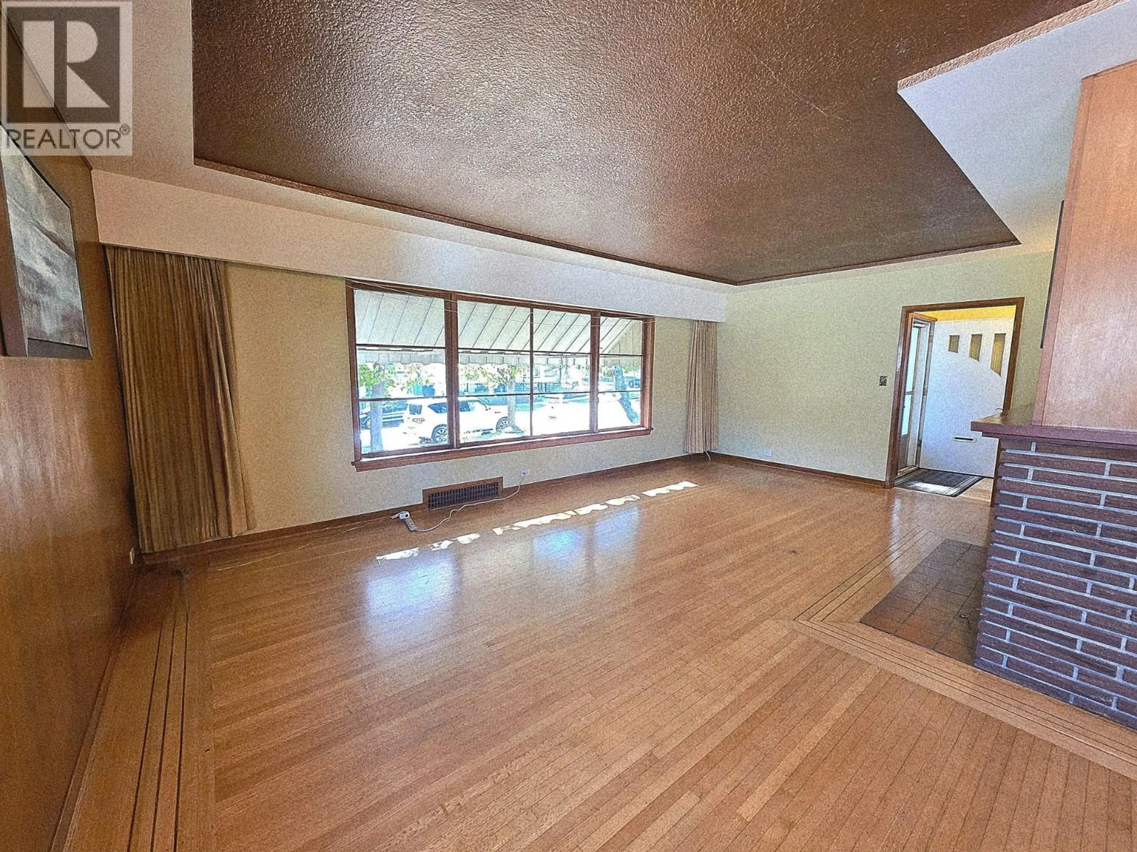A pic of a room for 2725 52ND AVENUE, Vancouver British Columbia V5S1S9