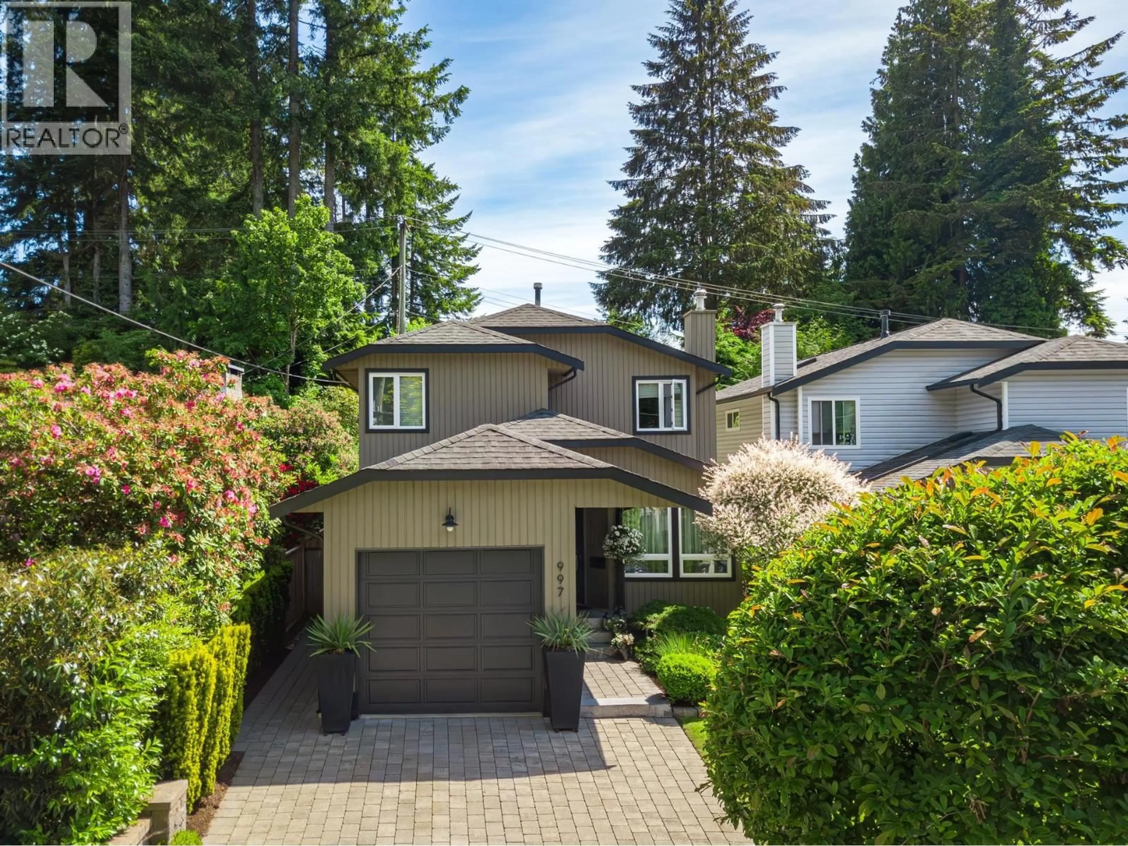 Unknown for 997 CANYON BOULEVARD, North Vancouver British Columbia V7R2K2